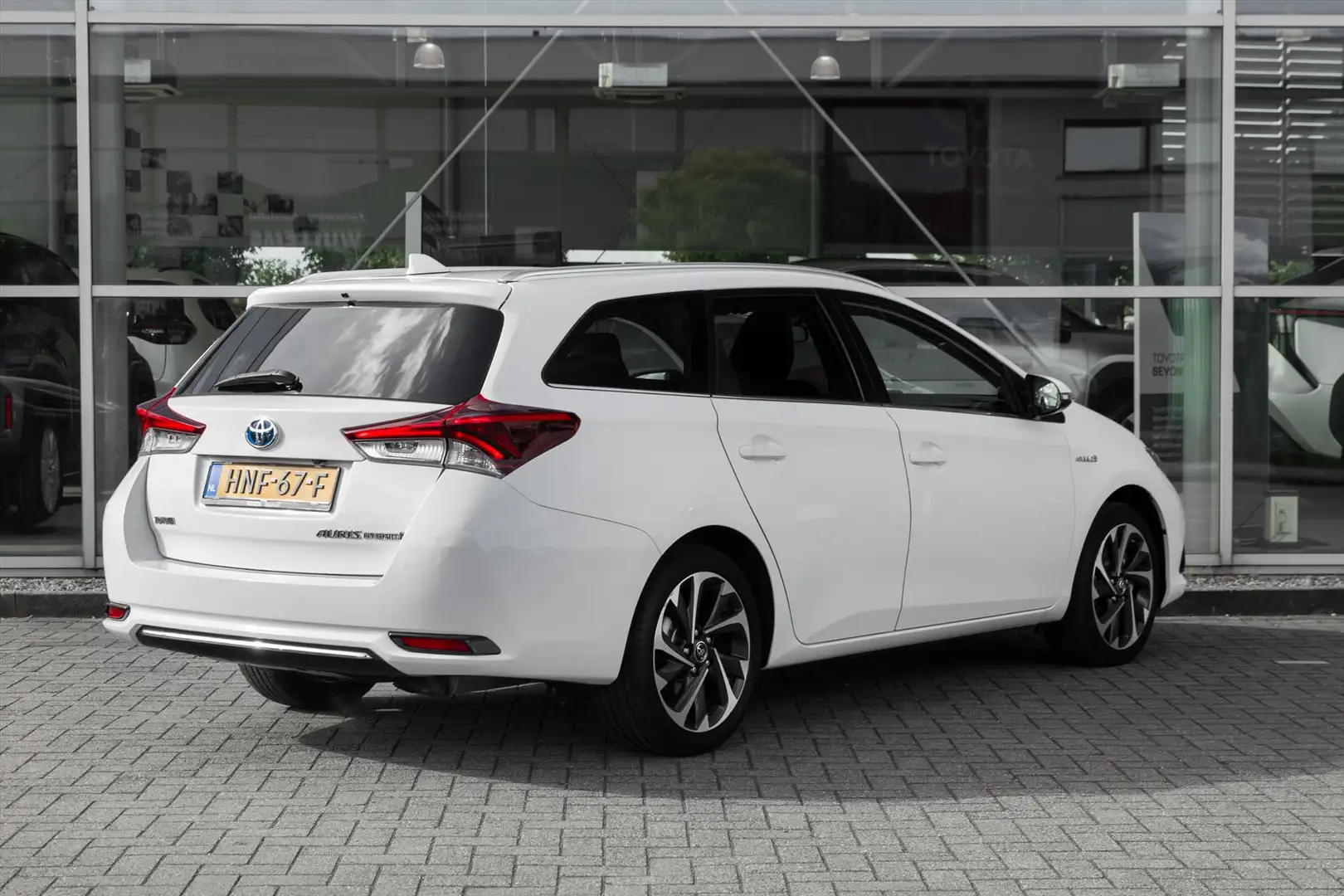 Toyota Auris 1.8 HYBRID TOURING SPORTS CVT Weiß - 2
