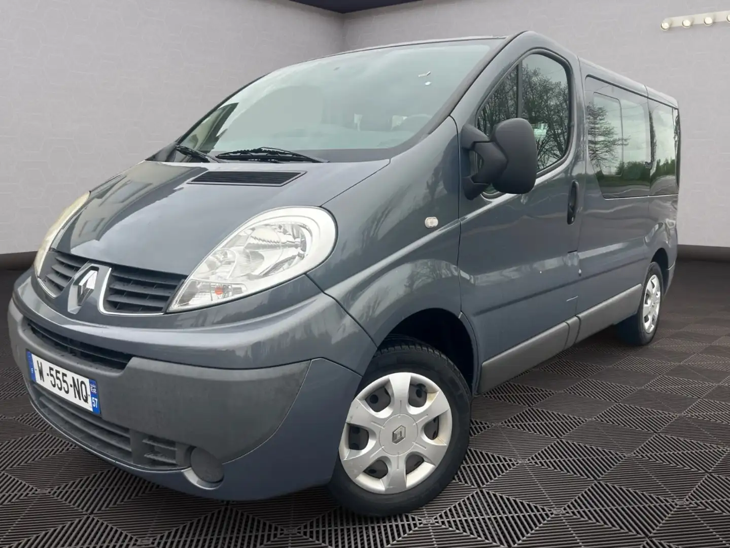 Renault Trafic Passenger Expression Gris - 1