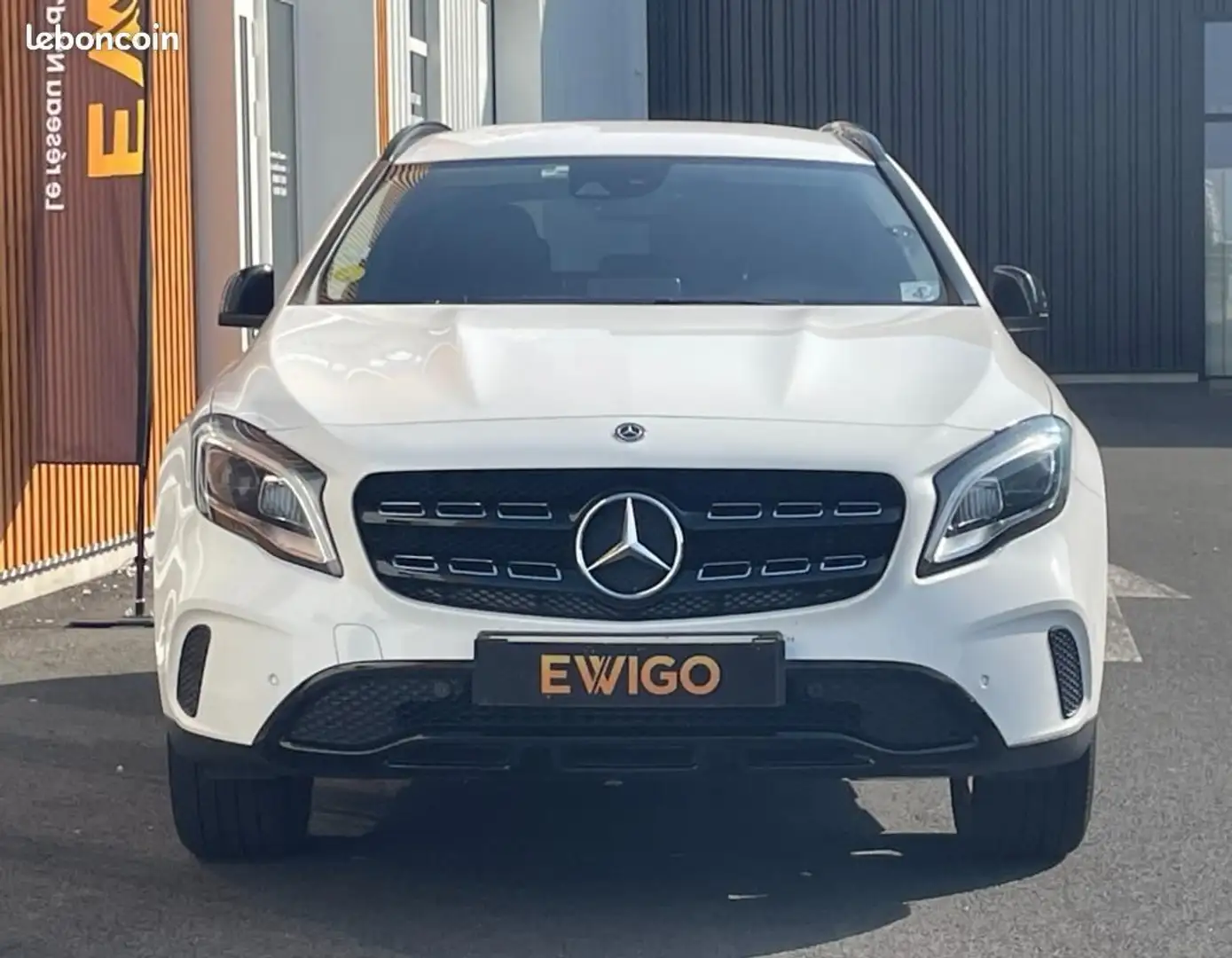 Mercedes-Benz GLA 200 Classe Mercedes 2.2 200 CDI 135 SENSATION BVA CAME Blanc - 2