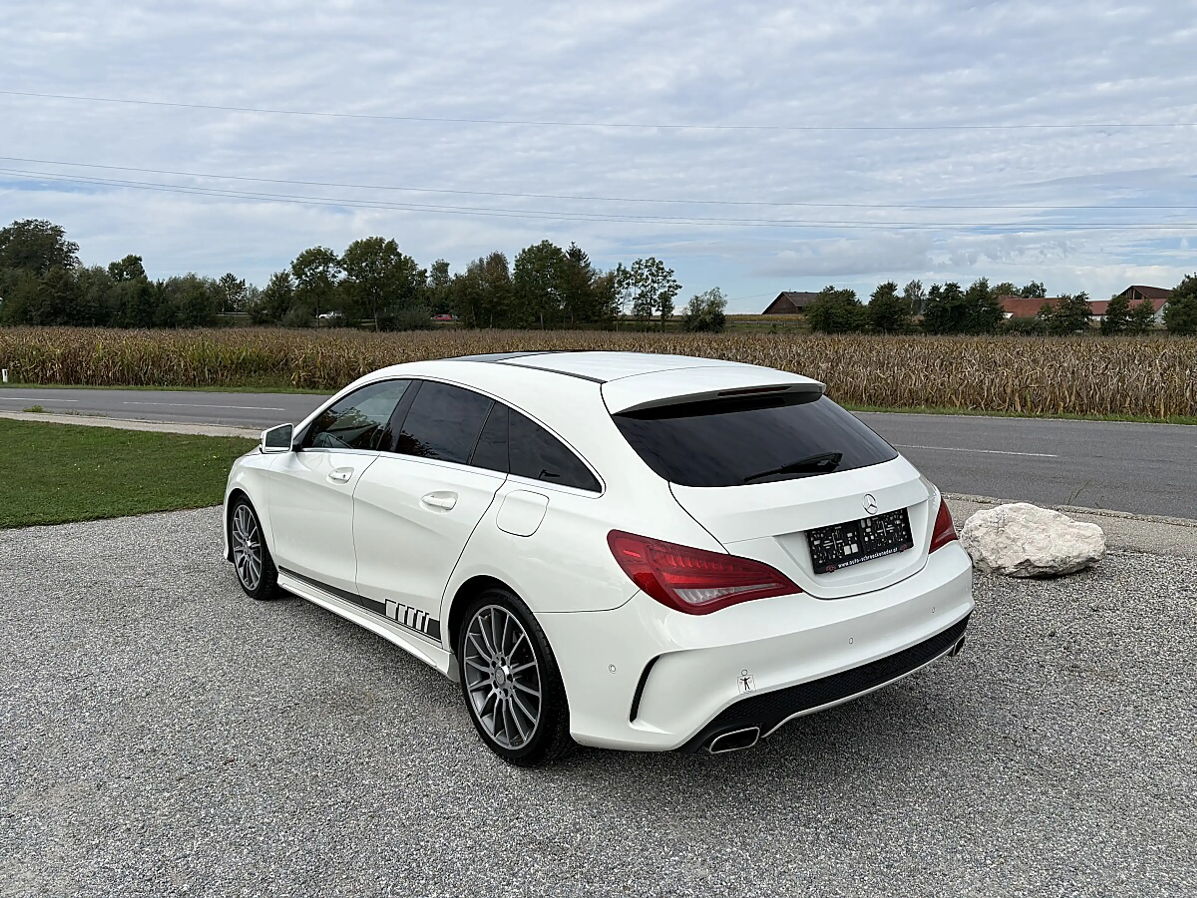 Mercedes-Benz CLA 220 CDI d Shooting Brake AMG Line 4-matic — photo 4