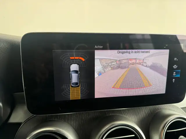 Mercedes-Benz GLC view 18
