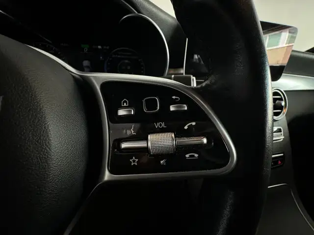 Mercedes-Benz GLC view 17