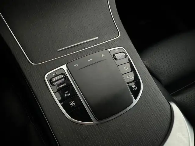 Mercedes-Benz GLC view 26