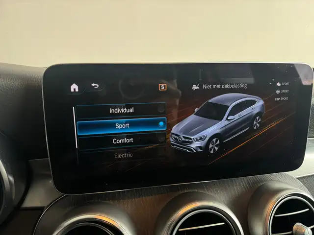Mercedes-Benz GLC view 19