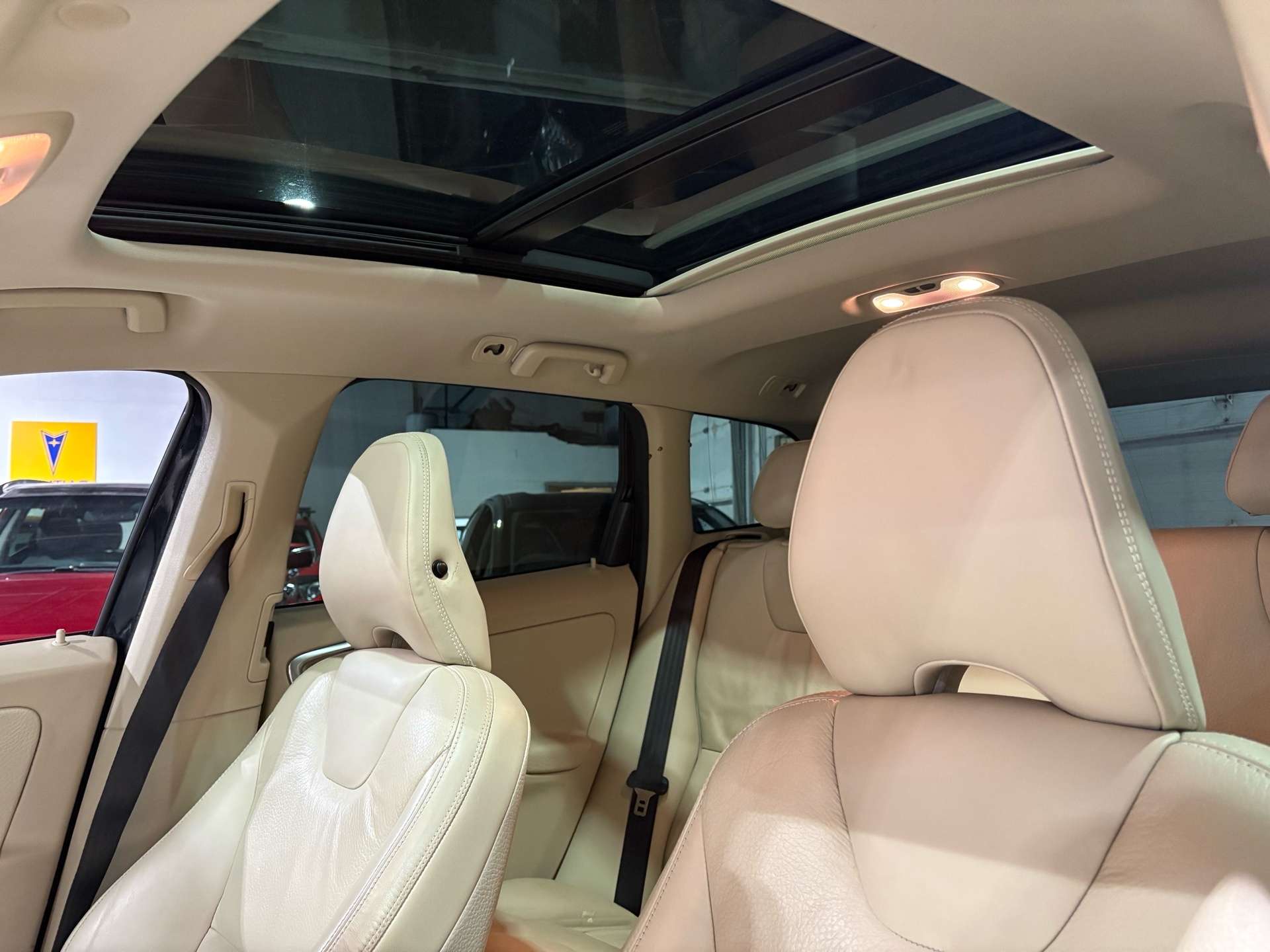 2013 Volvo XC60 T6 thumb 15