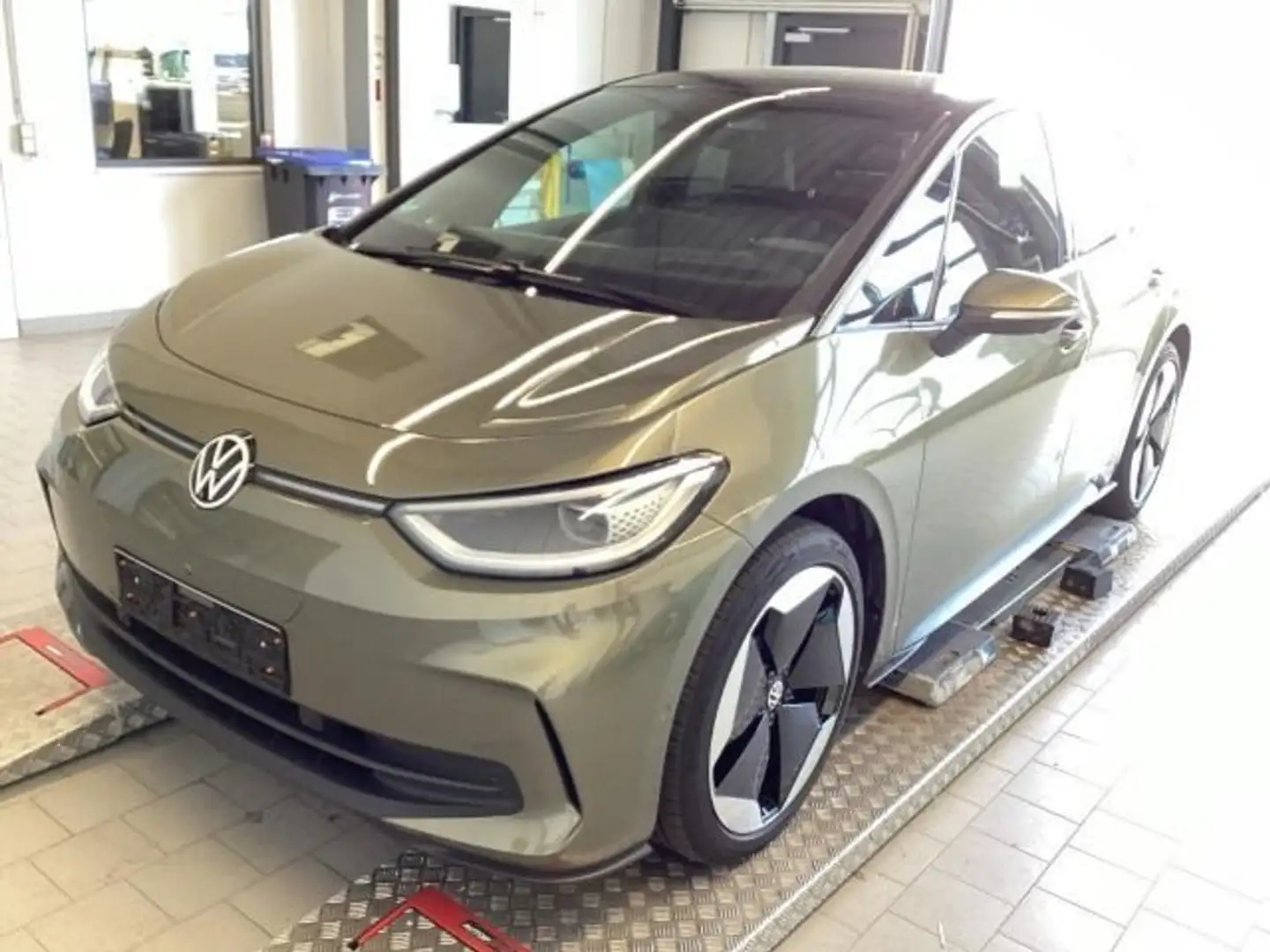 Volkswagen ID.3 Pro S 150 kW, Matrix LED,Head-Up,ACC,Navi Grün - 1