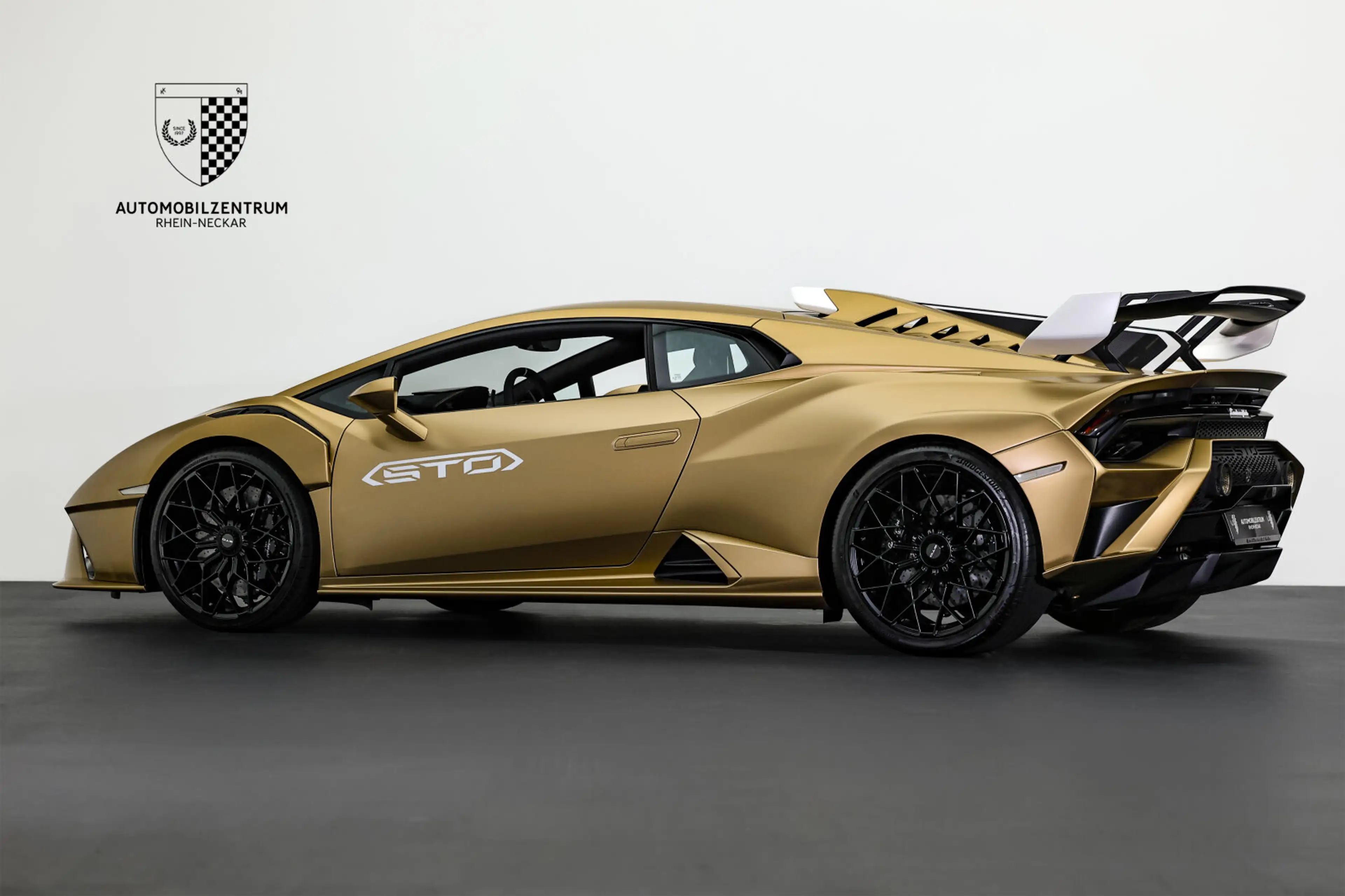 Lamborghini Huracán Huracán STO 60Anniversario/Garantie08.27/FullPPF — photo 5