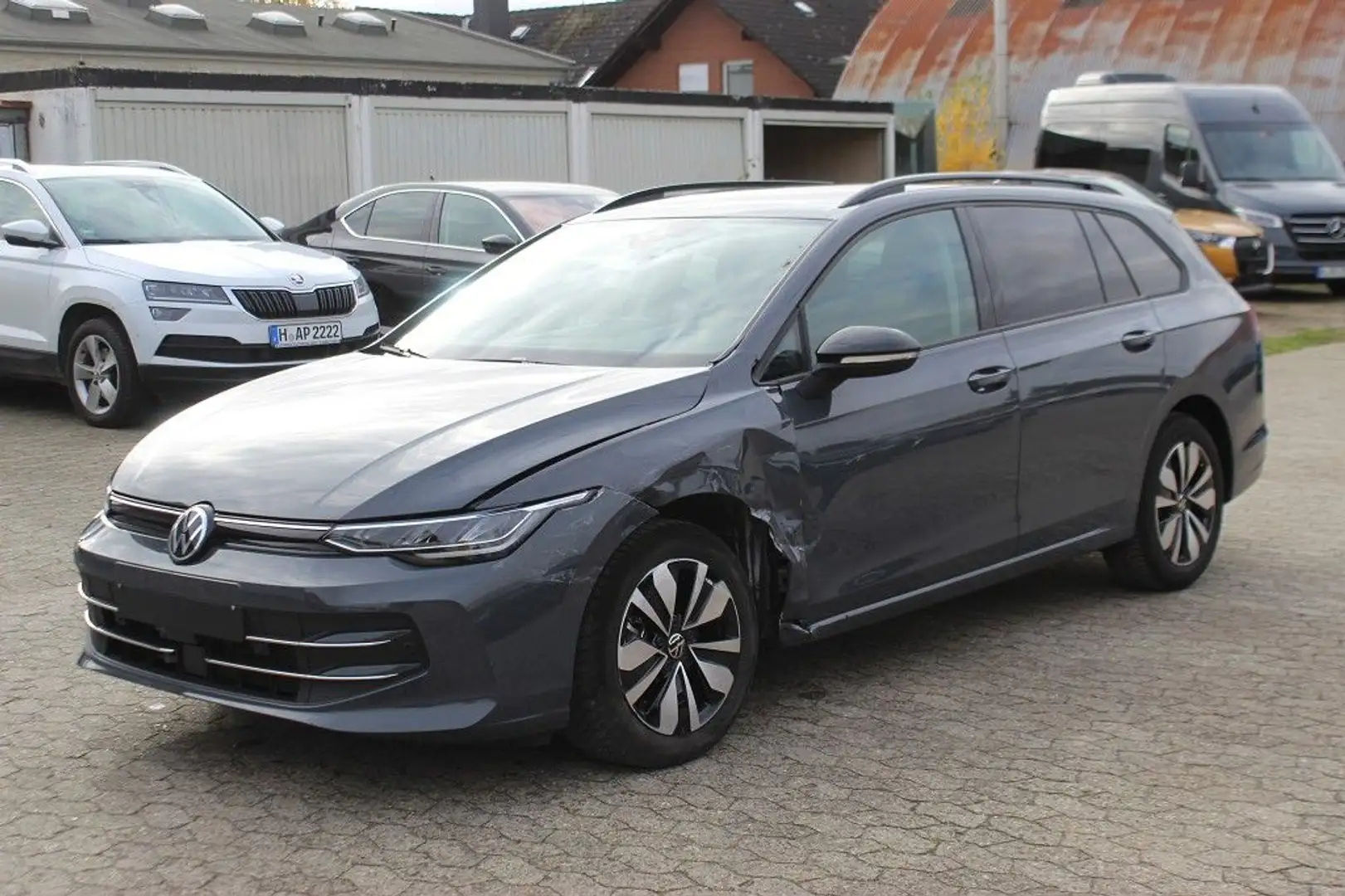 Volkswagen Golf VIII Variant 1.5 TSI OPF Goal LED ACC Alu Grau - 2