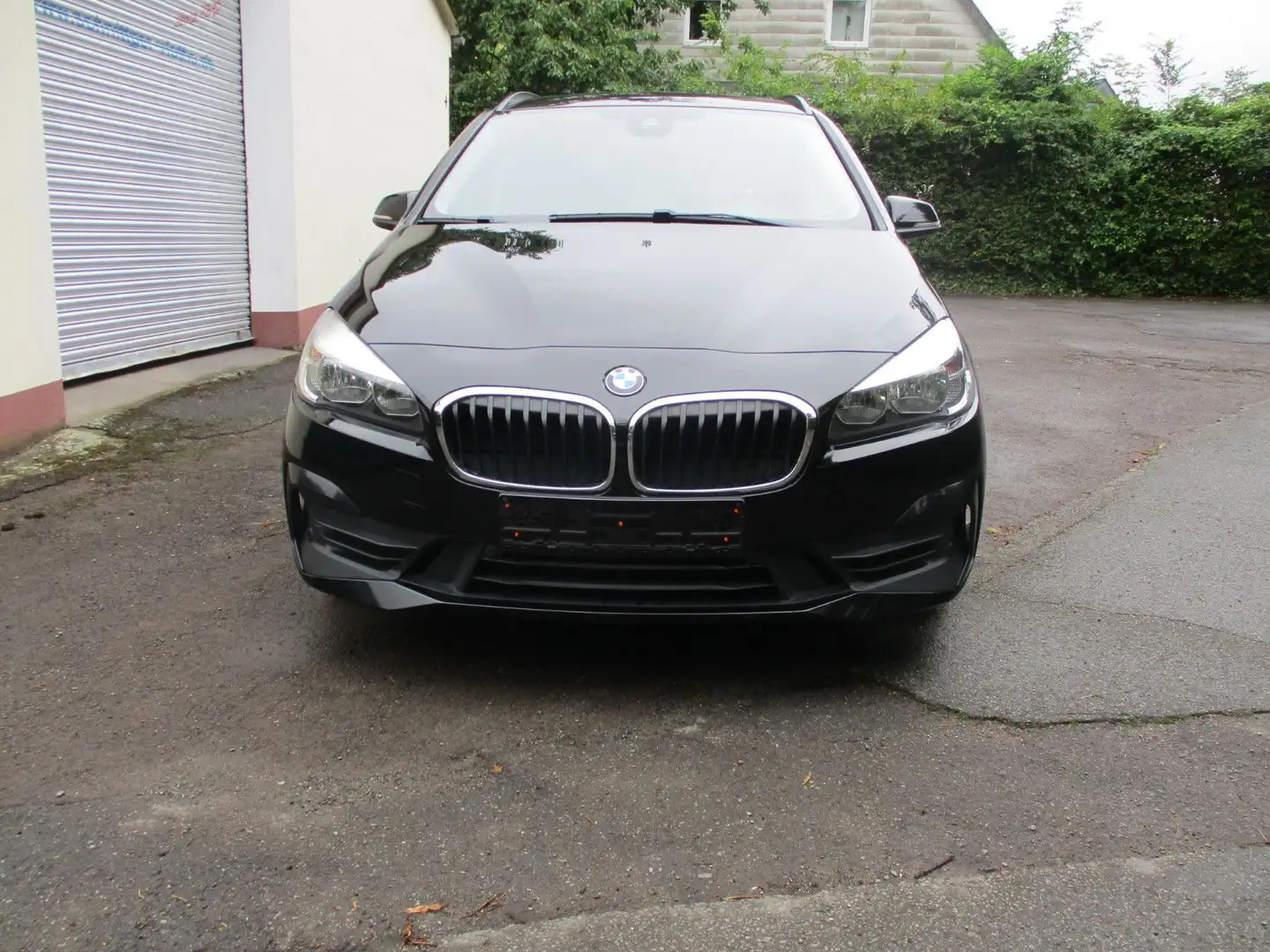 BMW 225 xe Tourer Advantage + Navi etc. Černá - 2
