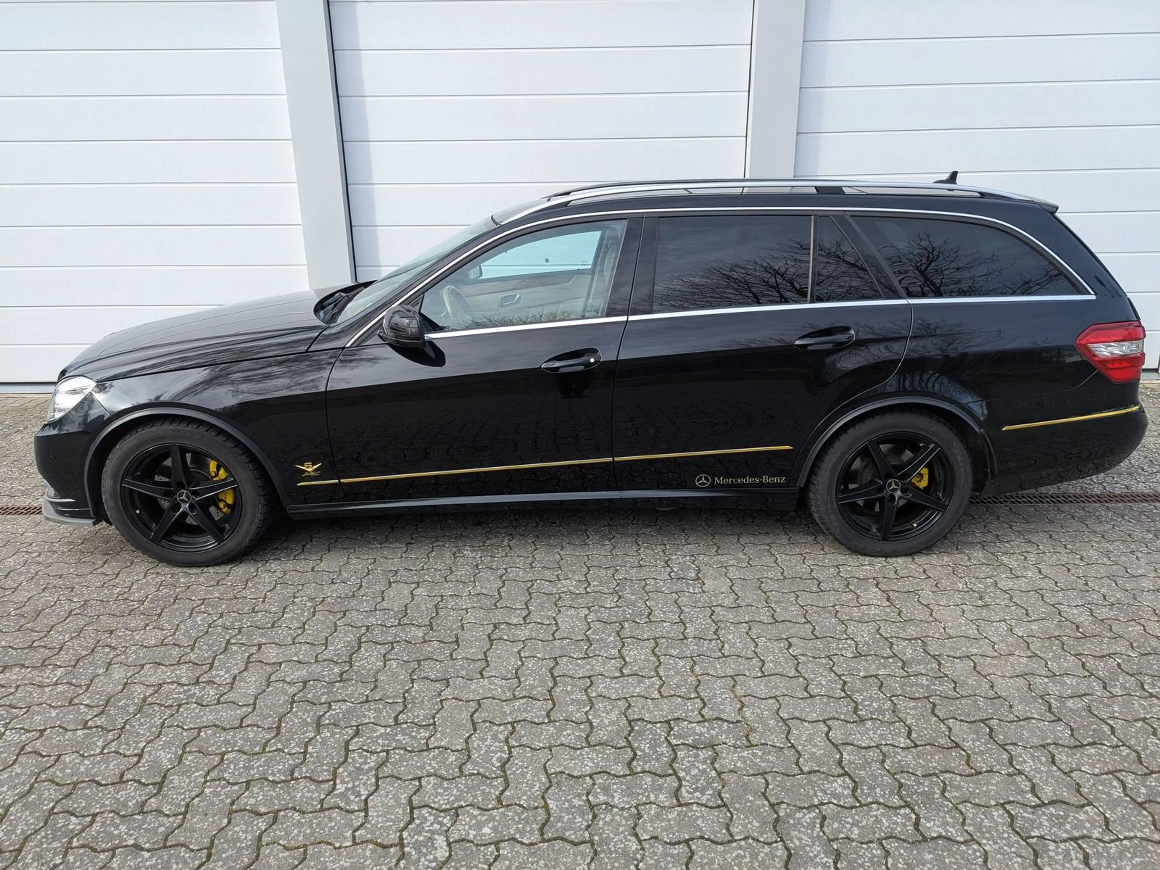 Mercedes-Benz E 350 CGI BlueEfficiency*2 Hand* — photo 2