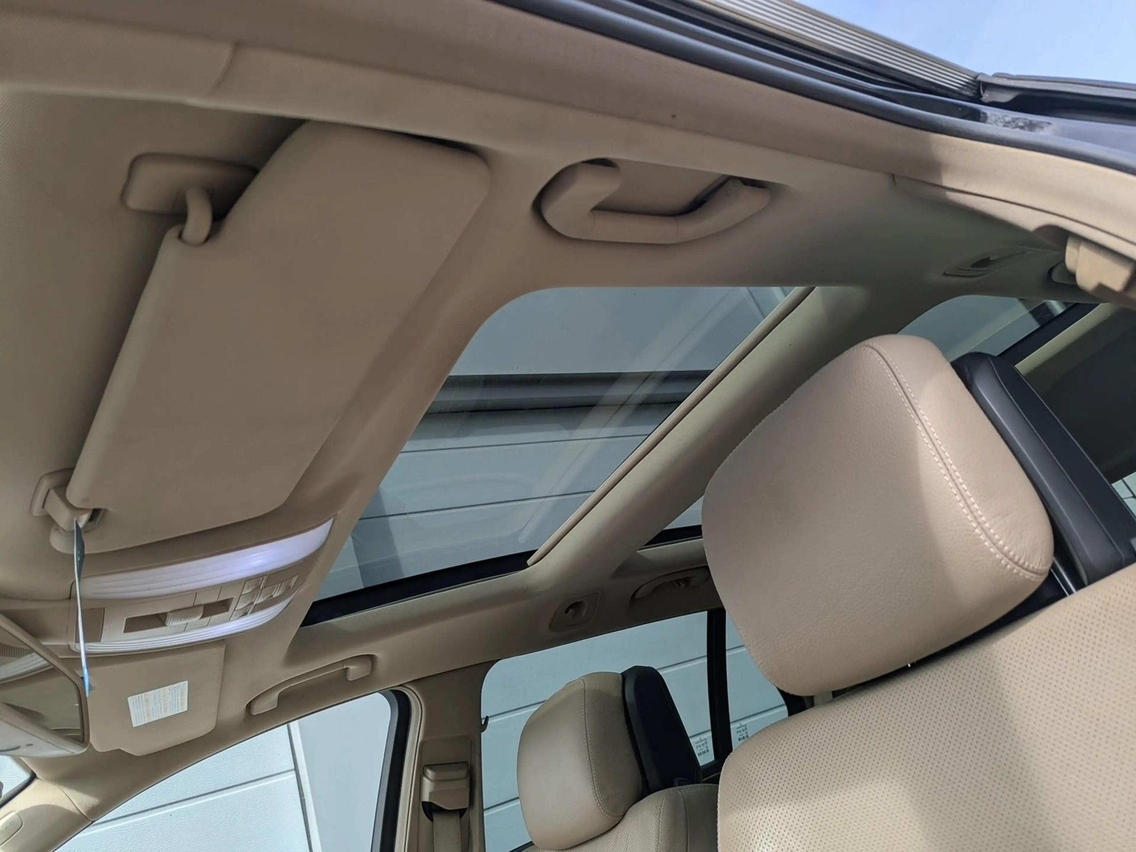 Mercedes-Benz E 350 CGI BlueEfficiency*2 Hand* — photo 12