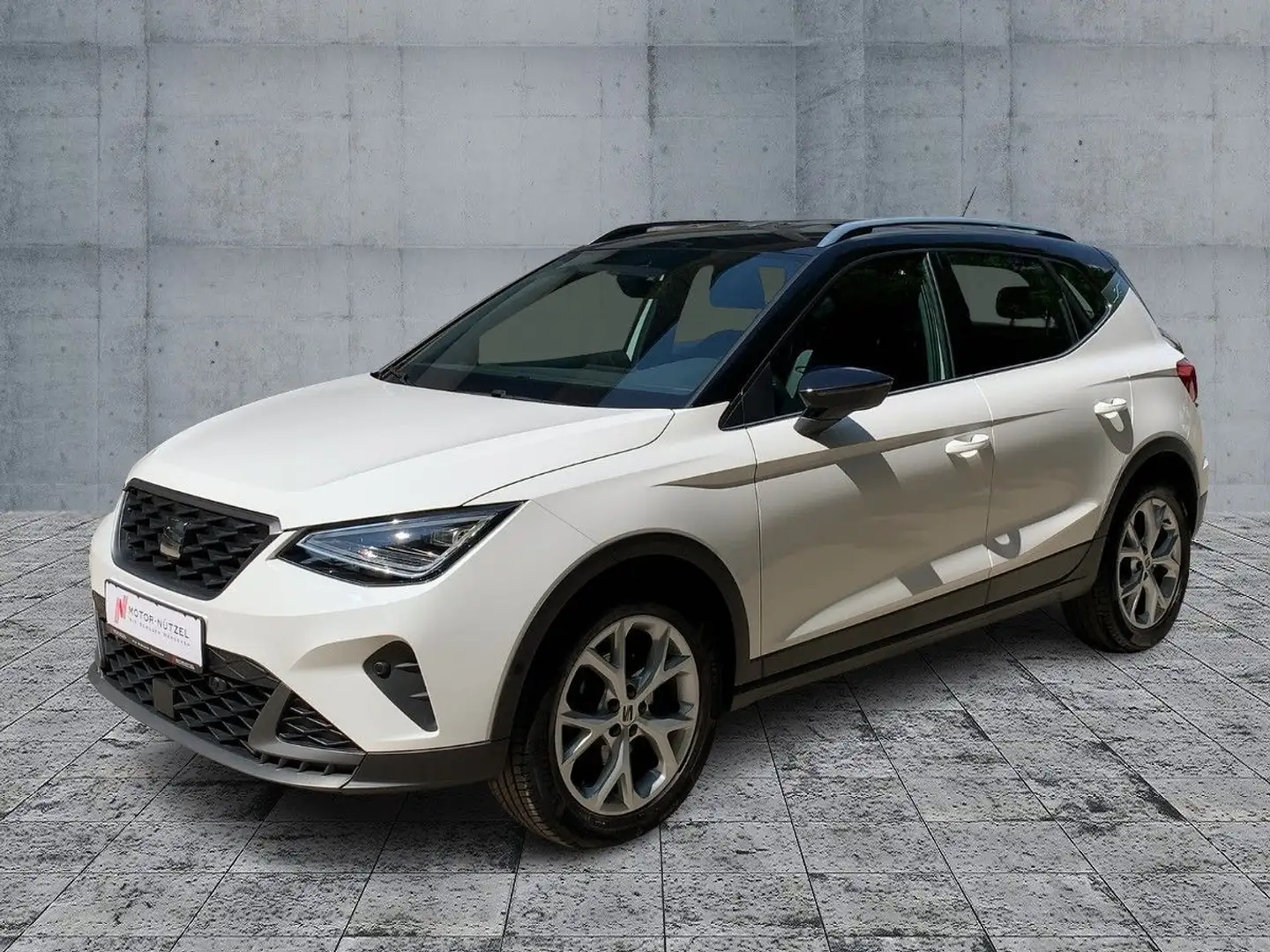 SEAT Arona 1.0 TSI FR-LINE LED+NAV+SHZ+PLA+PDC+17"LM Weiß - 2
