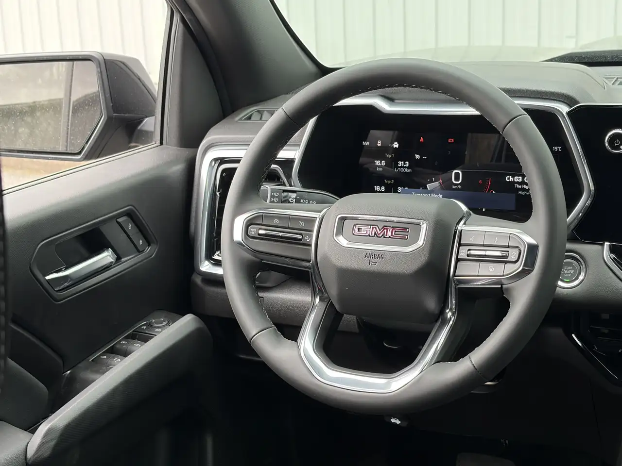 GMC Canyon снимка GMC Canyon