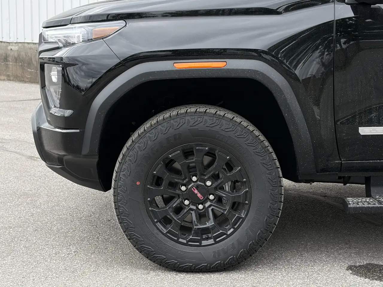 GMC Canyon снимка GMC Canyon