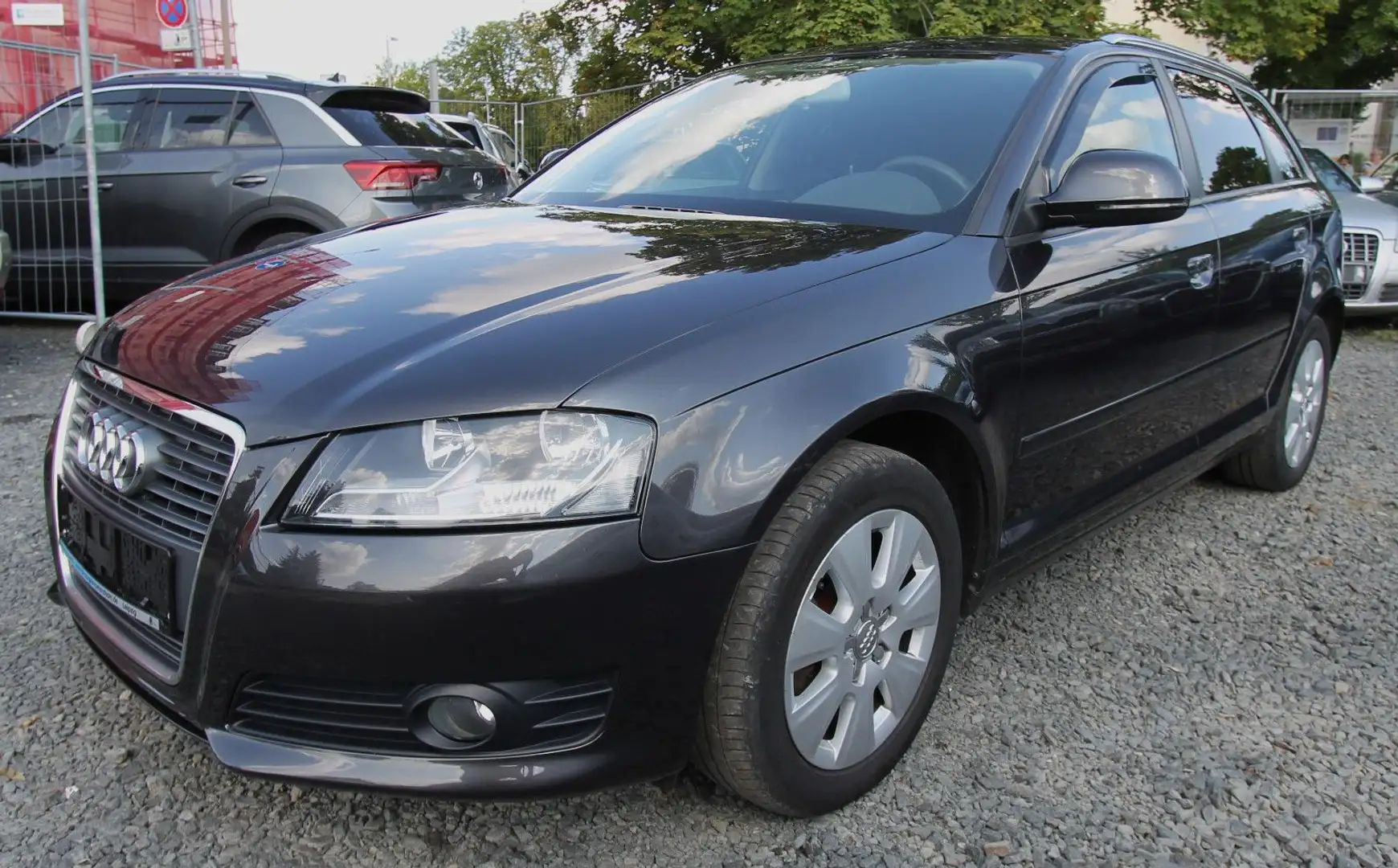 Audi A3 Sportback 2.0 TDI Alu Tempo Sitzh Bluetooth Gris - 1