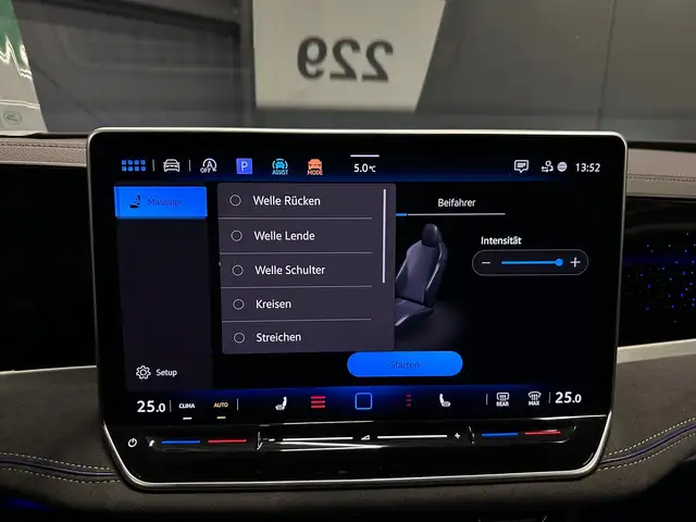 Volkswagen Passat view 29