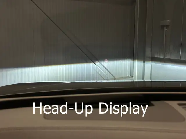 Volkswagen Passat view 20