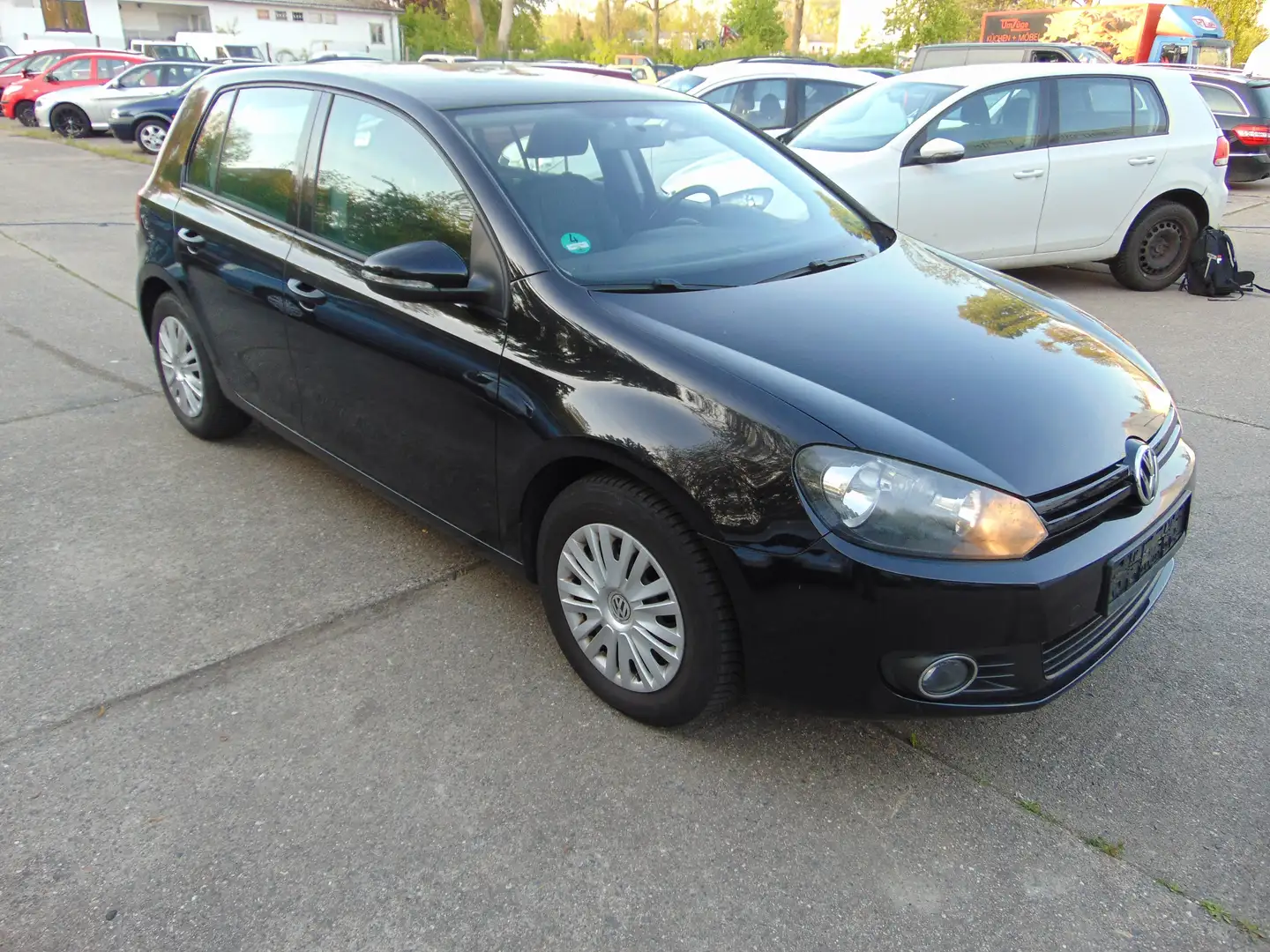 Volkswagen Golf Klima/el.Fensterheber/Nichtraucher/gepflegt Schwarz - 1