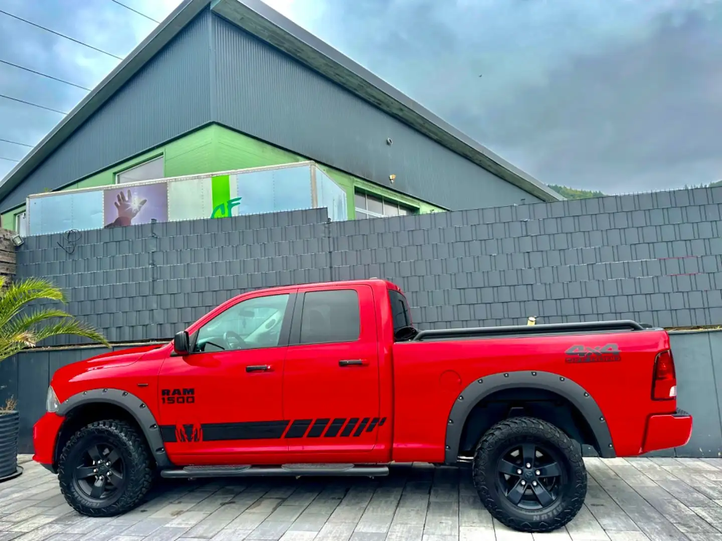 Dodge RAM 5,7l V8 BIG HORN"RED BEAST"-OFFROAD-MEGA Rosso - 2