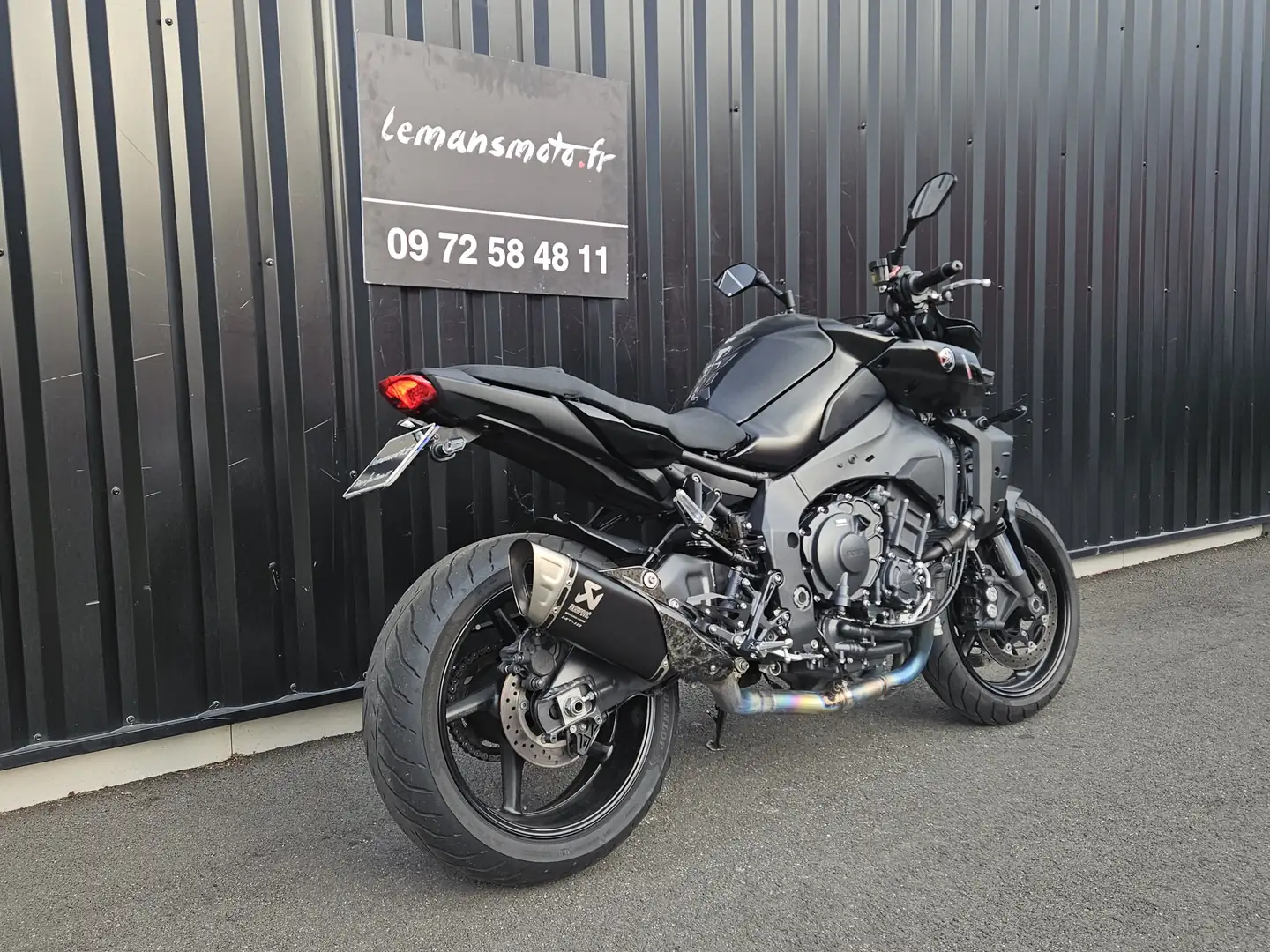 Yamaha MT-10 - 2
