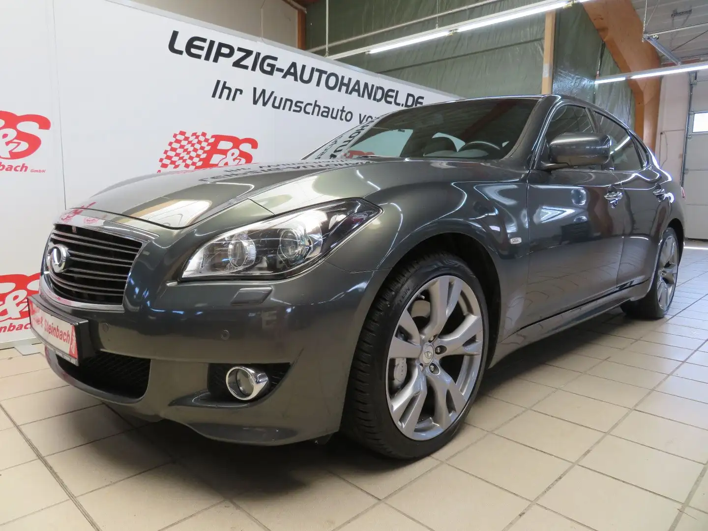 Infiniti Q70 3.0d S *Kamera*Leder*Bi-Xenon*AHK*SHZ* Gri - 1