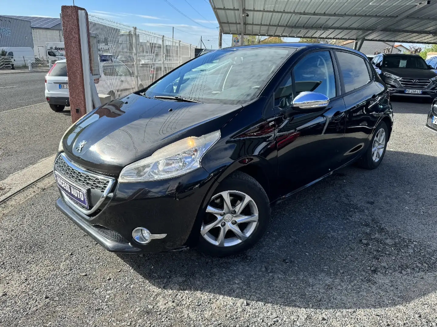 Peugeot 208 1.4 HDi 68ch BVM5 Style - 1