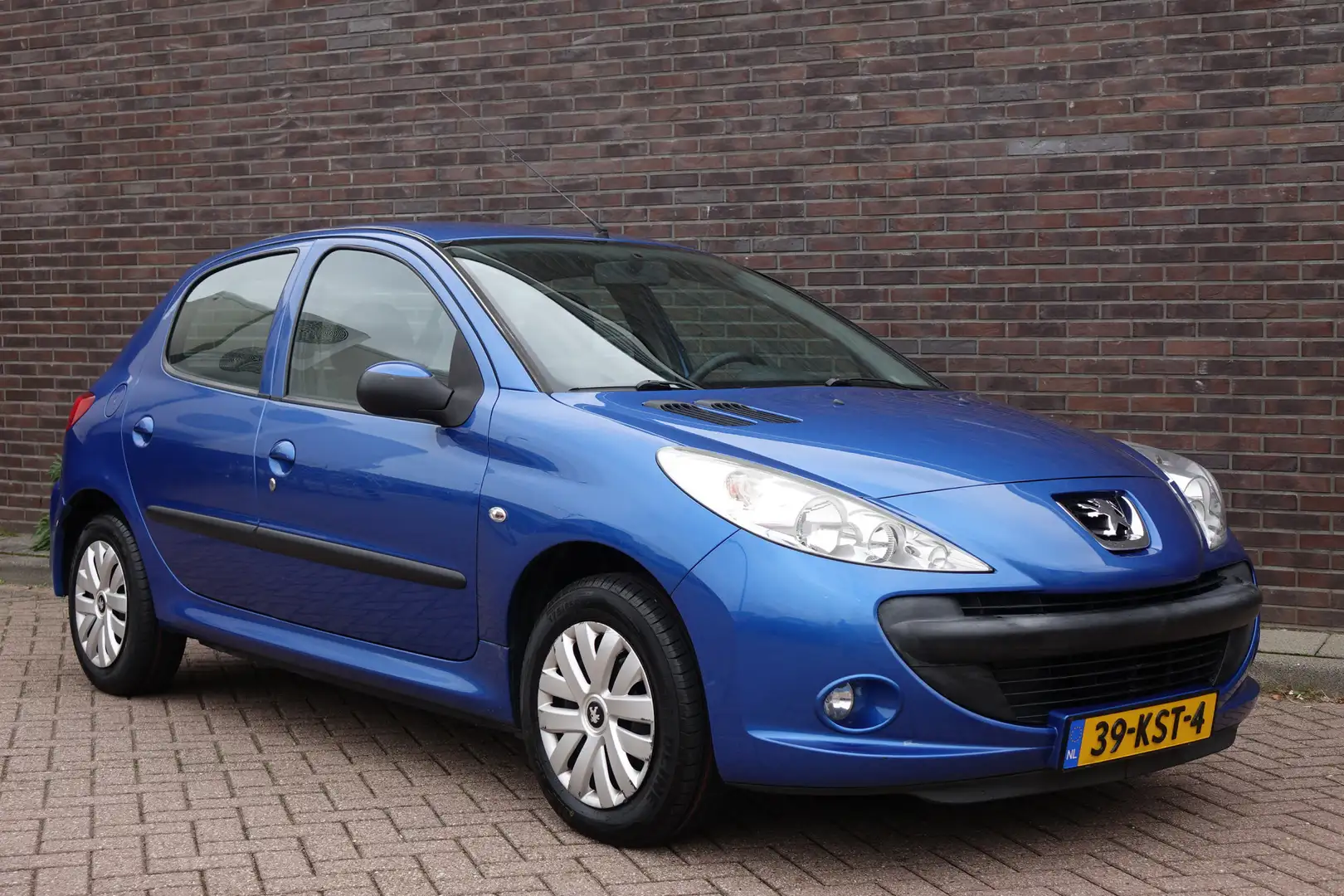 Peugeot 206 + 1.4 XS 5 Deurs, ijskoude airco, zeer nette auto Blauw - 2