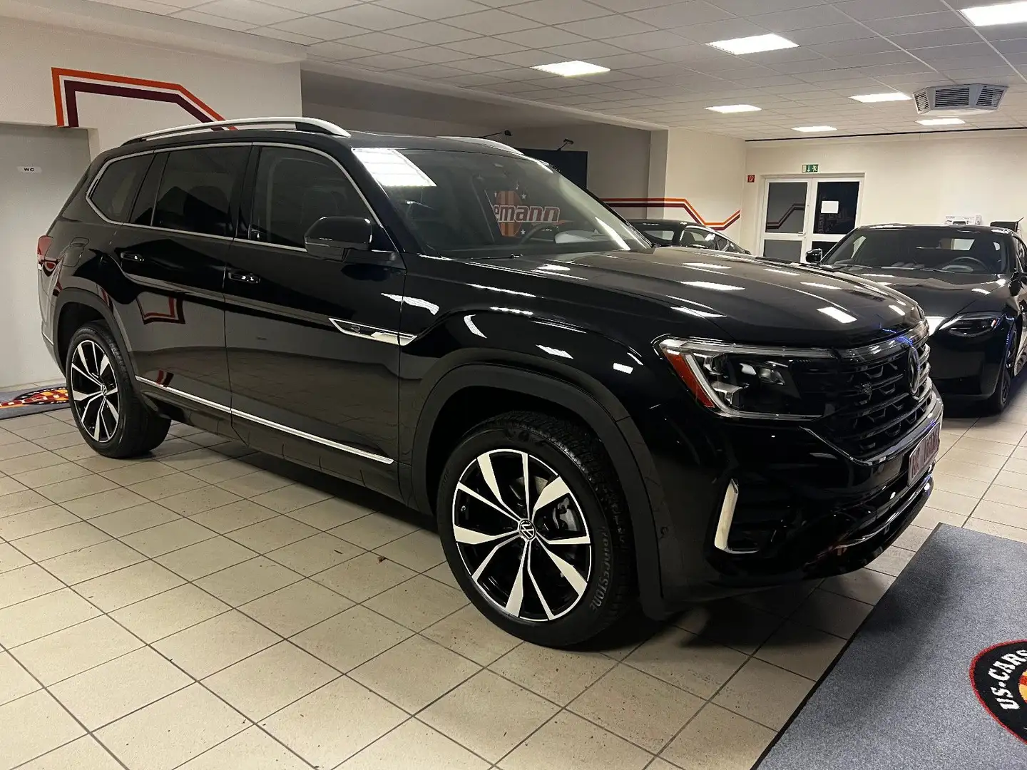 Volkswagen 2025 ATLAS 2.0 SEL PREMIUM R-LINE WELTNEUHEIT Schwarz - 1