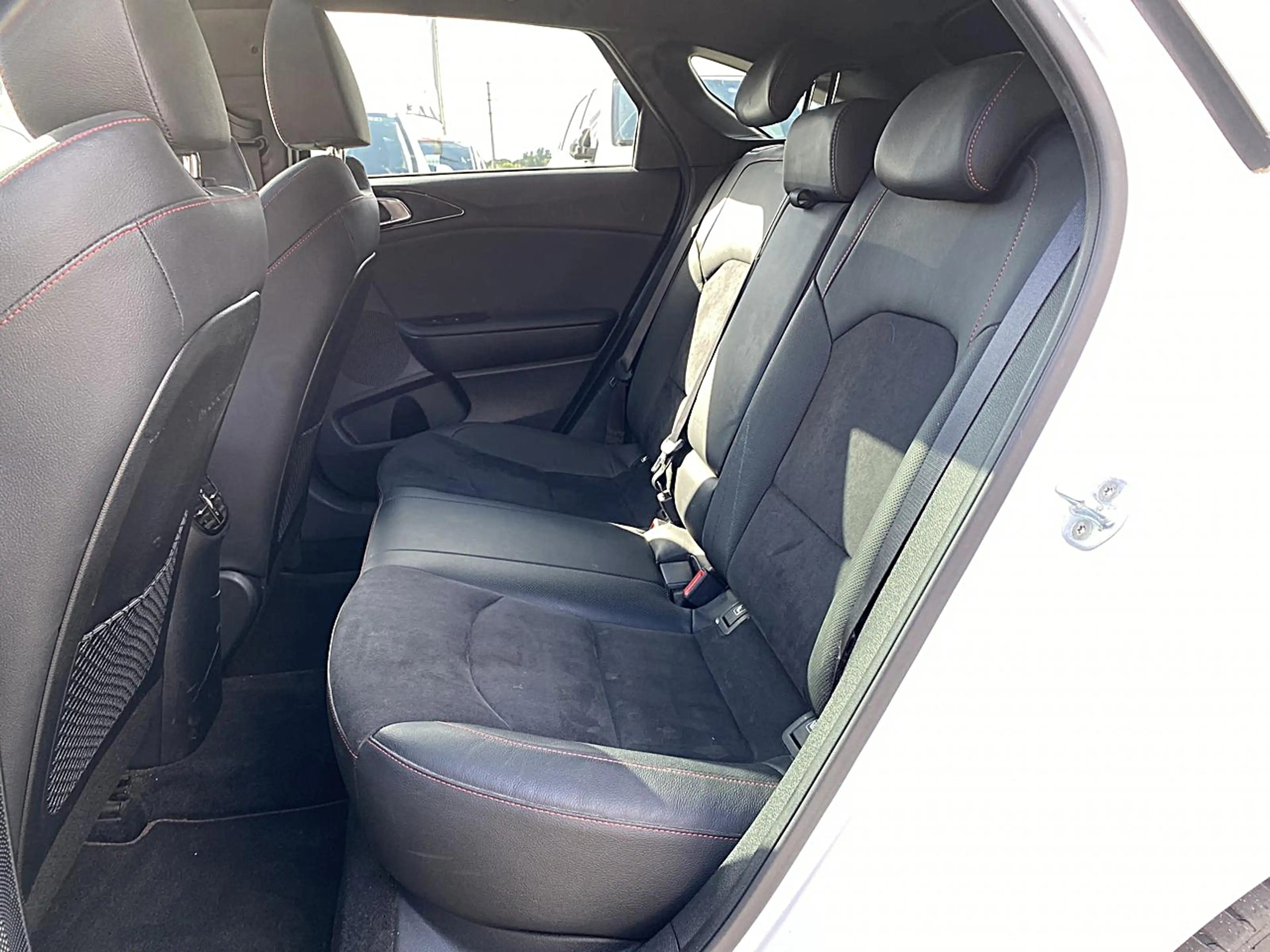 Kia ProCeed / pro_cee'd 1.6T GT NAV GD KOMF DAB JBL Sound Klima Navi — photo 11