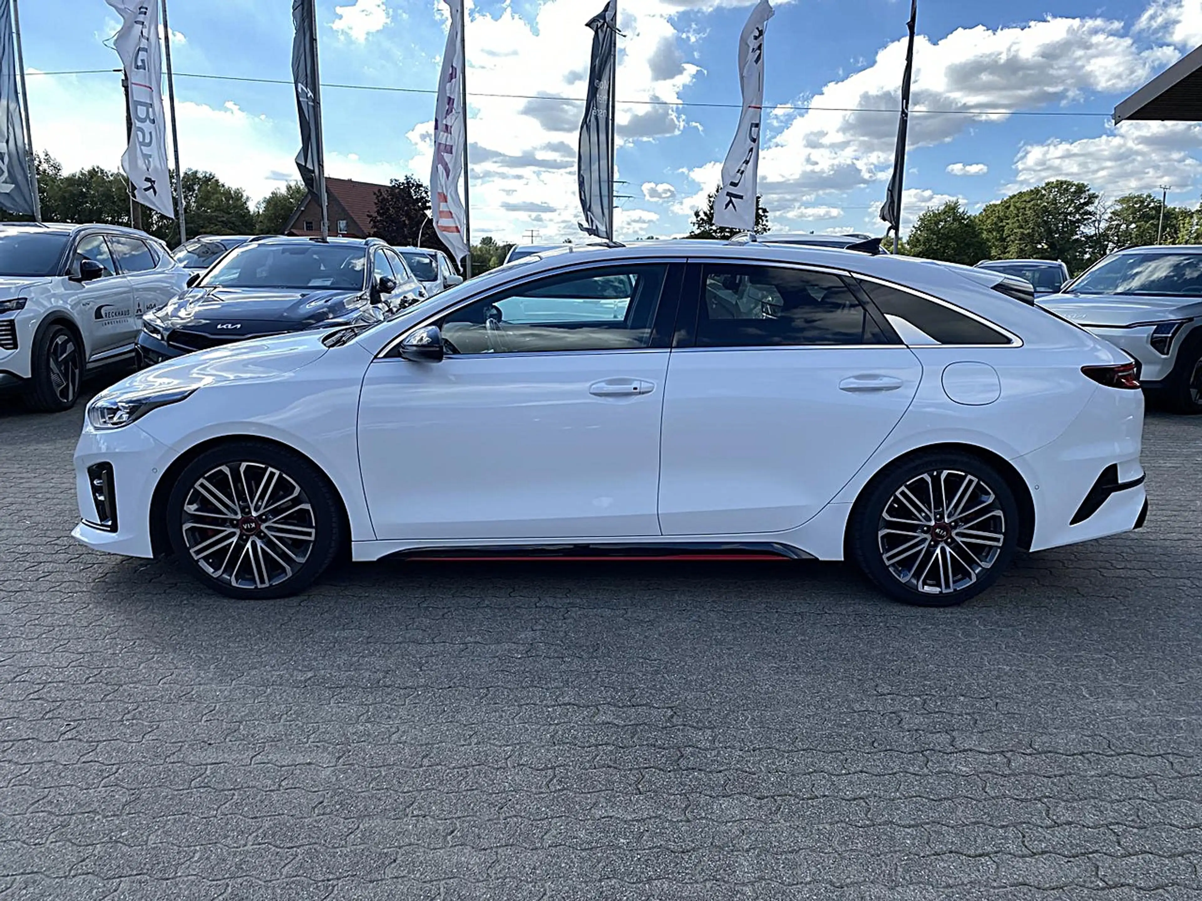 Kia ProCeed / pro_cee'd 1.6T GT NAV GD KOMF DAB JBL Sound Klima Navi — photo 3
