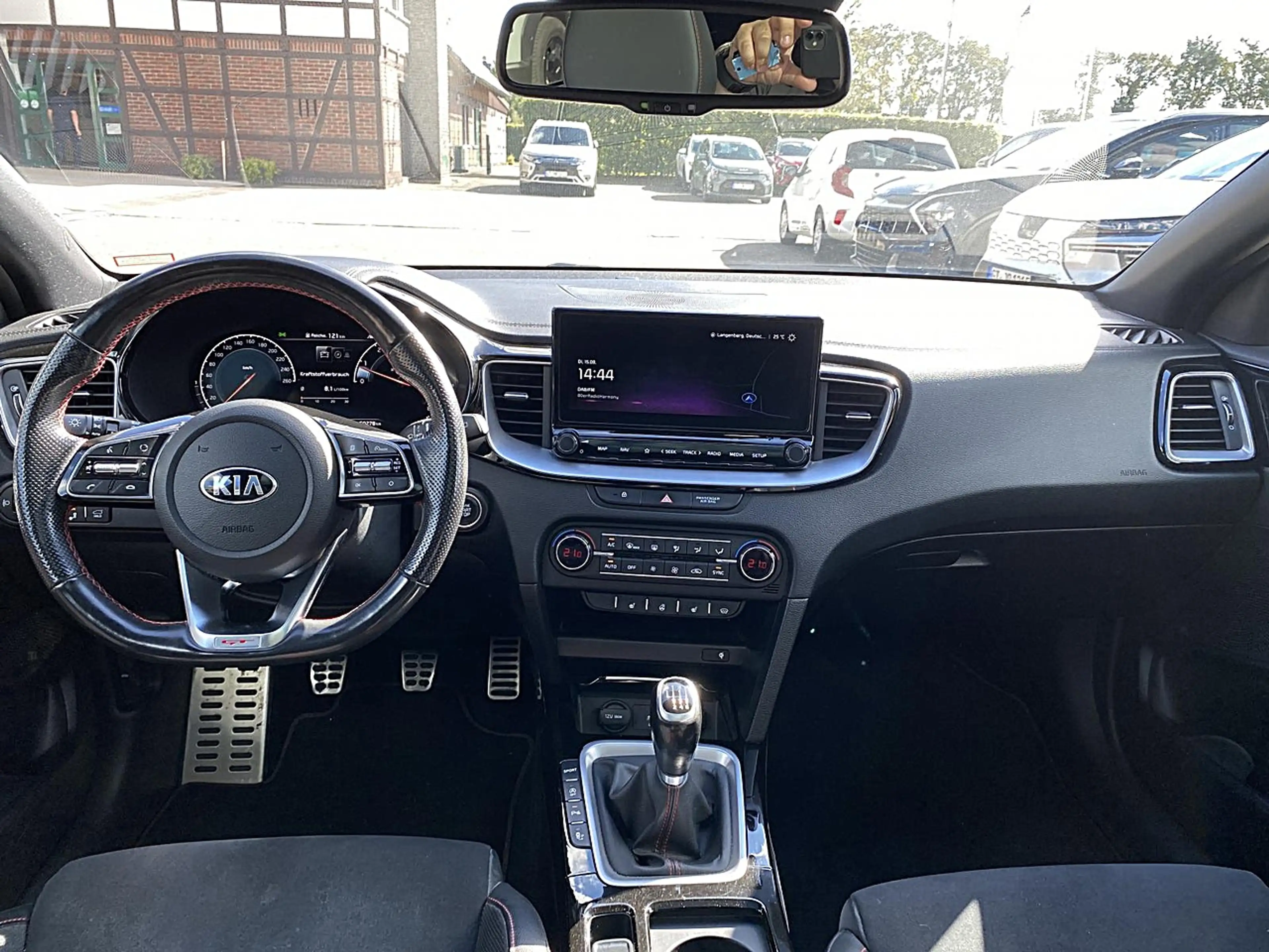 Kia ProCeed / pro_cee'd 1.6T GT NAV GD KOMF DAB JBL Sound Klima Navi — photo 15
