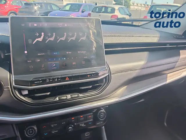 Jeep Compass view 14