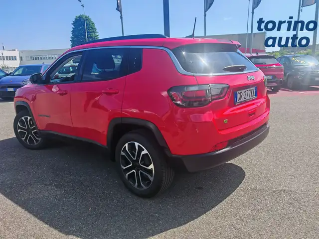 Jeep Compass view 4