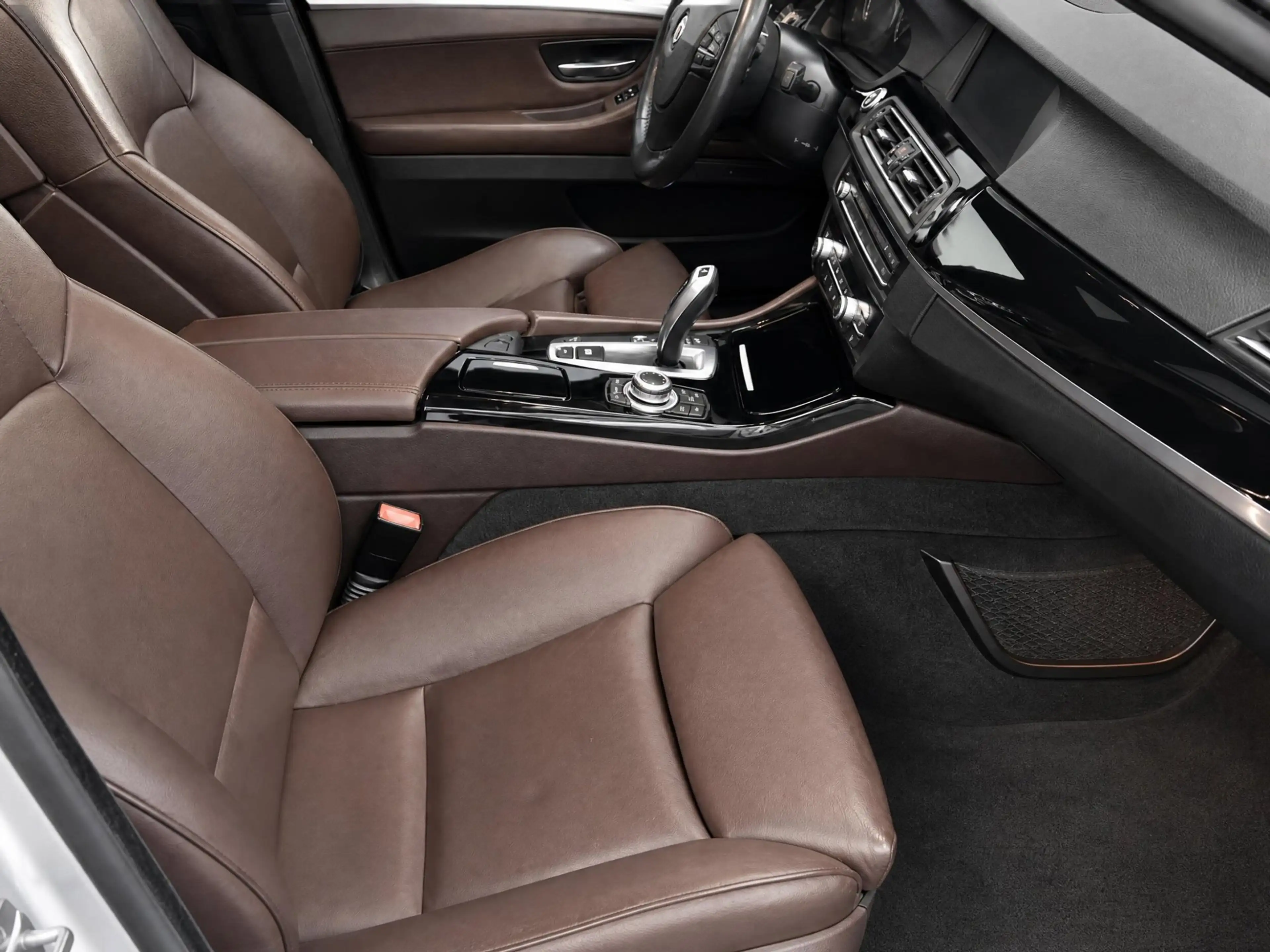 Alpina B5 BMW ALPINA BITURBO — photo 13