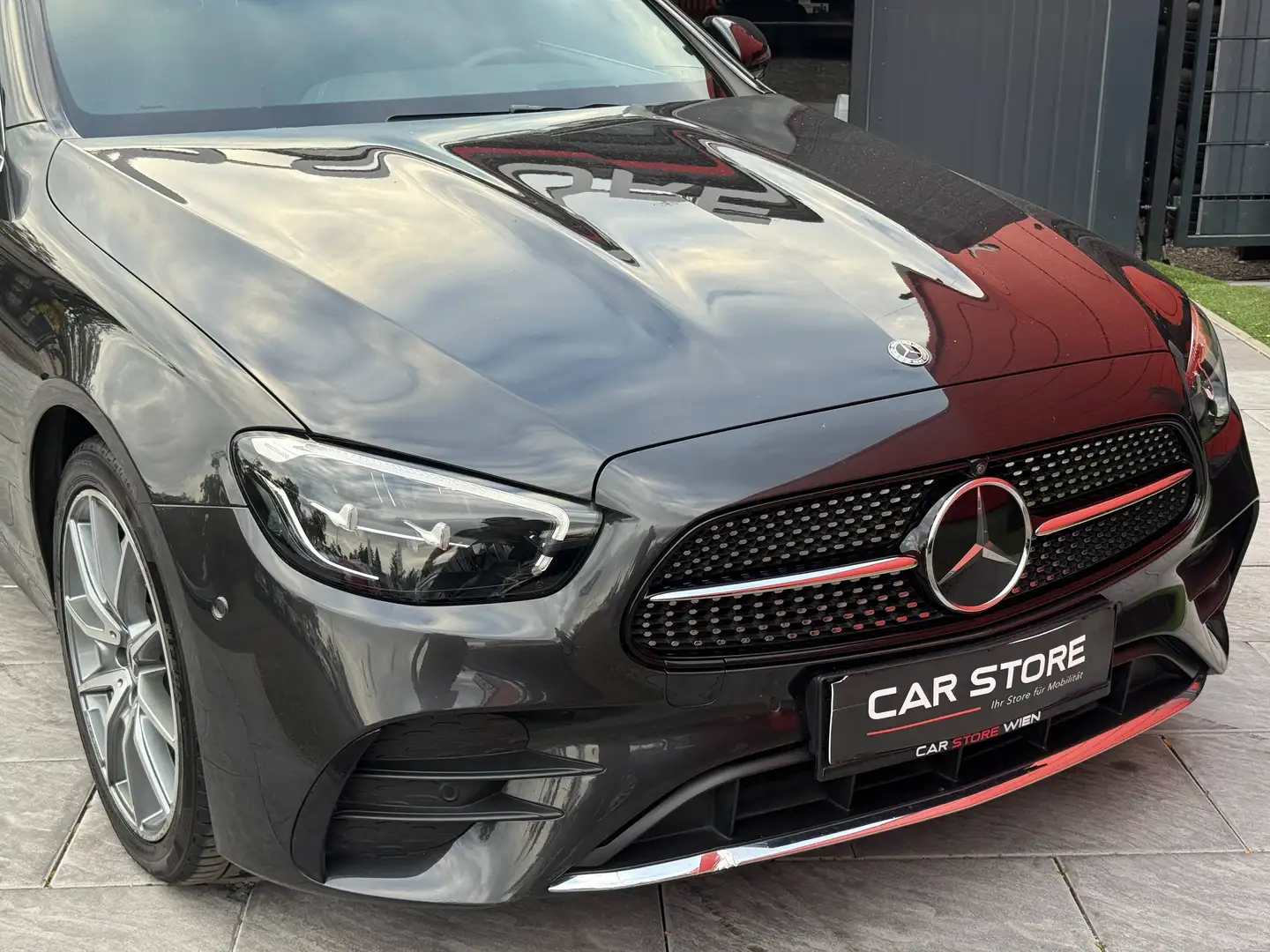 Mercedes-Benz E 300 de|AMG-Line|Pano|Widescreen|Carbon|LED|Navi|360K| Grau - 2