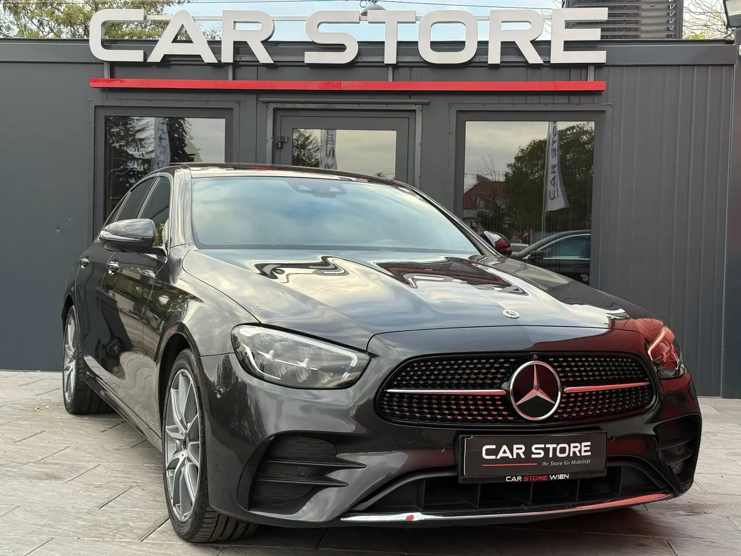 Mercedes-Benz E 300 de|AMG-Line|Pano|Widescreen|Carbon|LED|Navi|360K| Grau - 1