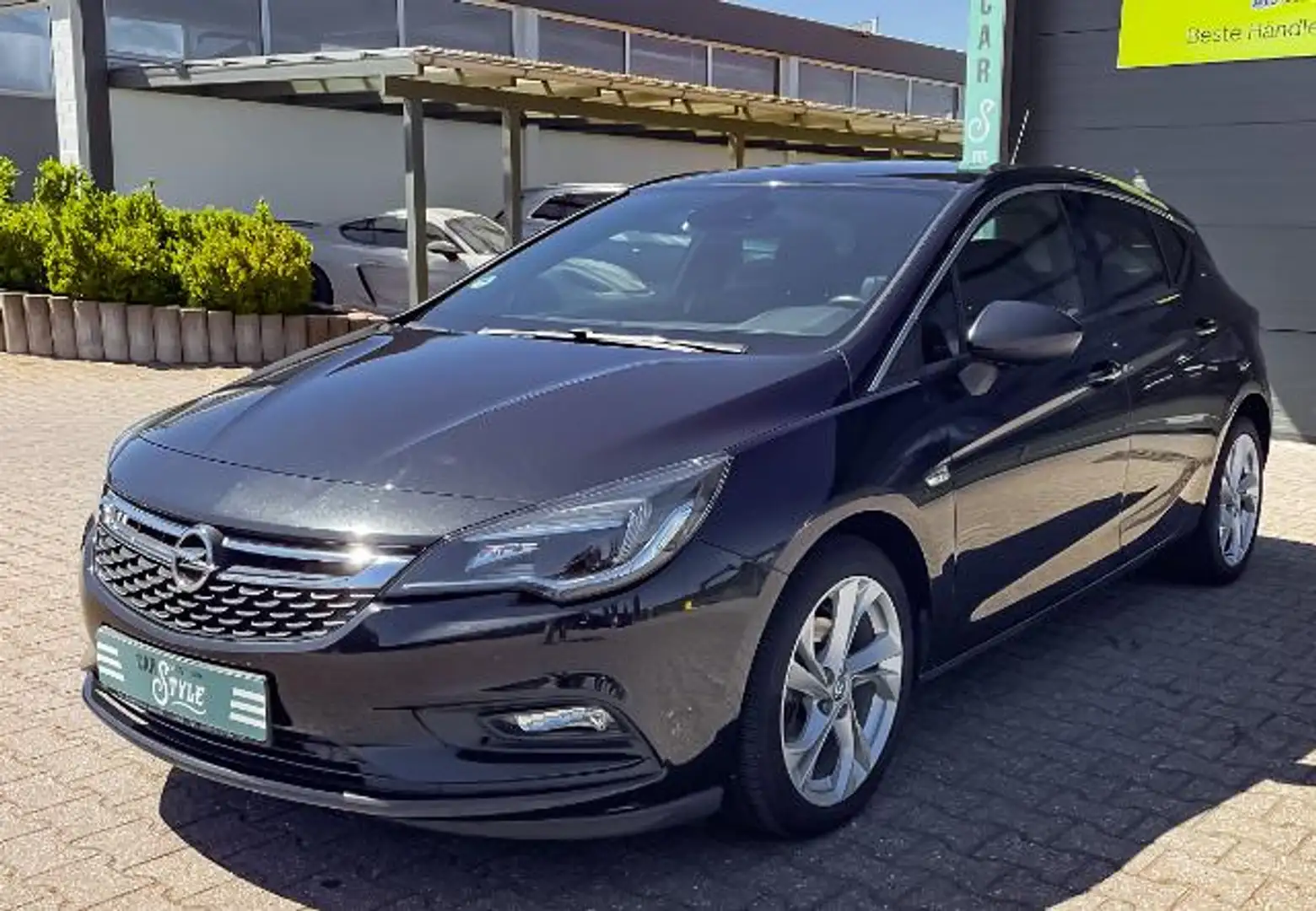Opel Astra K 1.4 Turbo Dynamic SHZ PDC CARPLAY Schwarz - 1