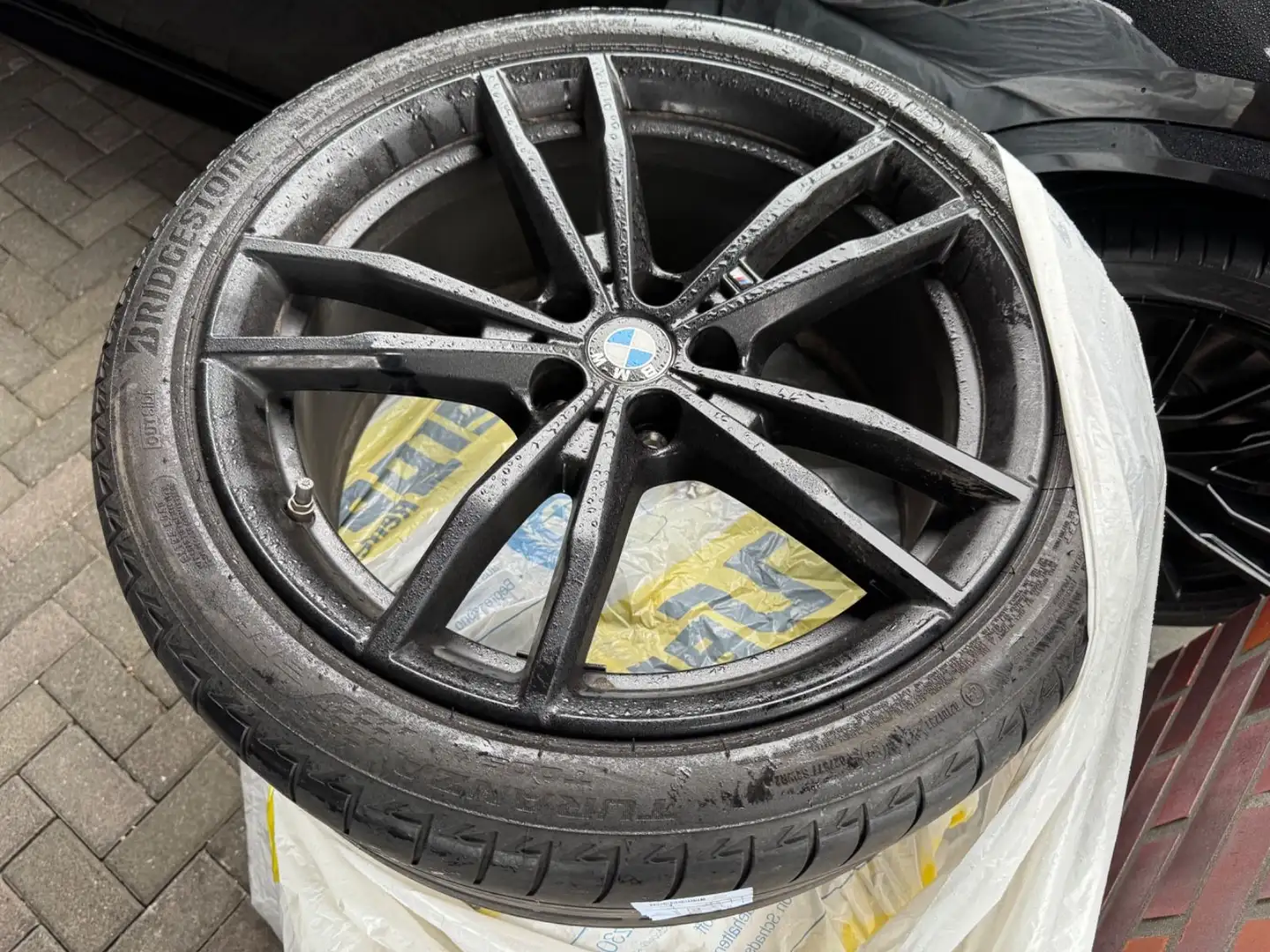 BMW 320 d T xDriv M Sport PANO DAProf Innovation STHZ Gris - 2