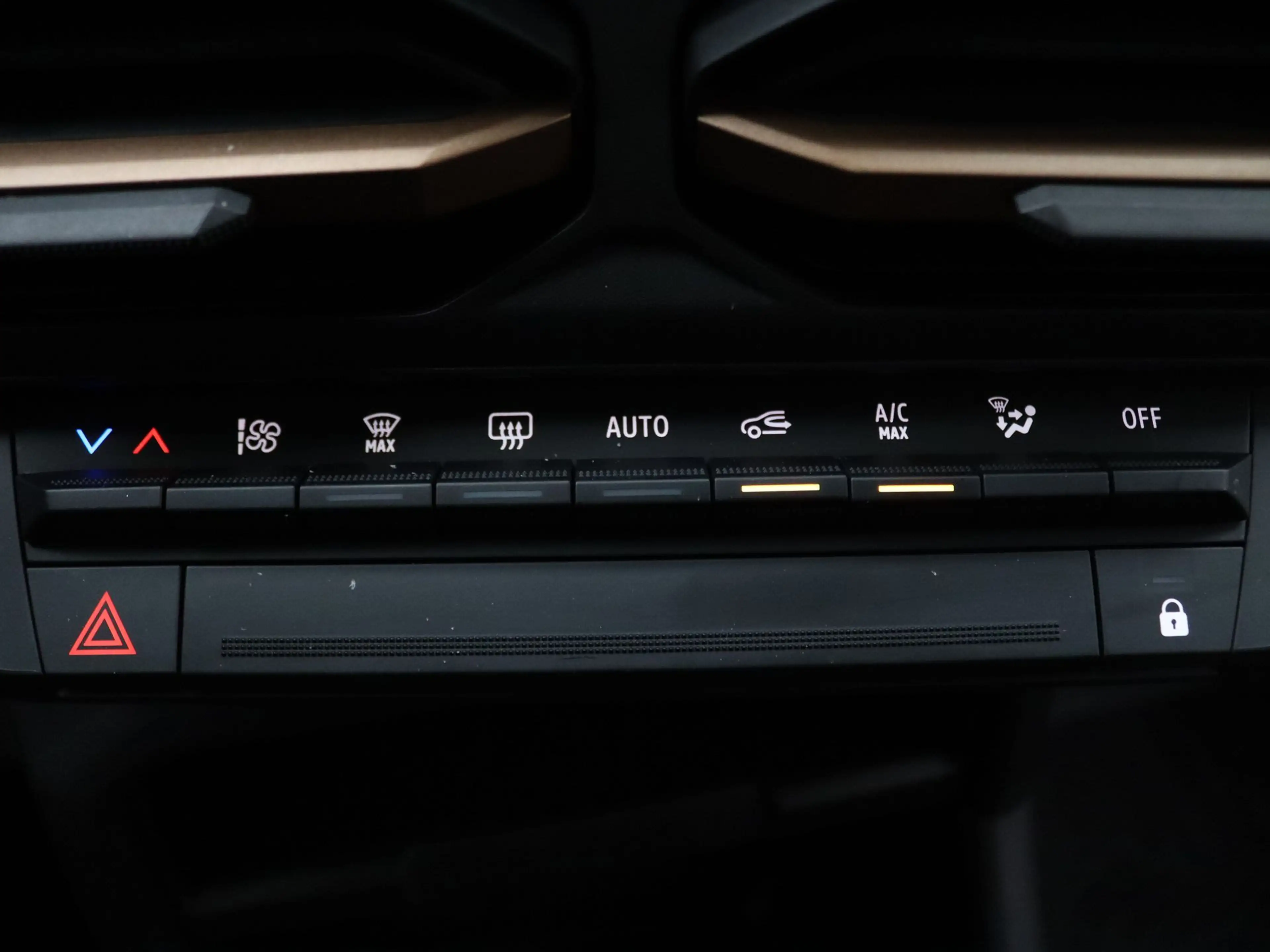 Dacia Duster 140pk Hybrid Journey Apple Carplay/Android Auto | — photo 7