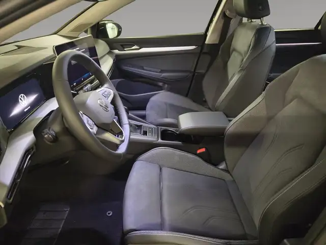 Volkswagen Golf view 9
