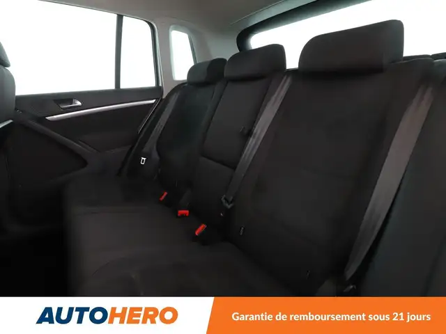 Volkswagen Tiguan view 15