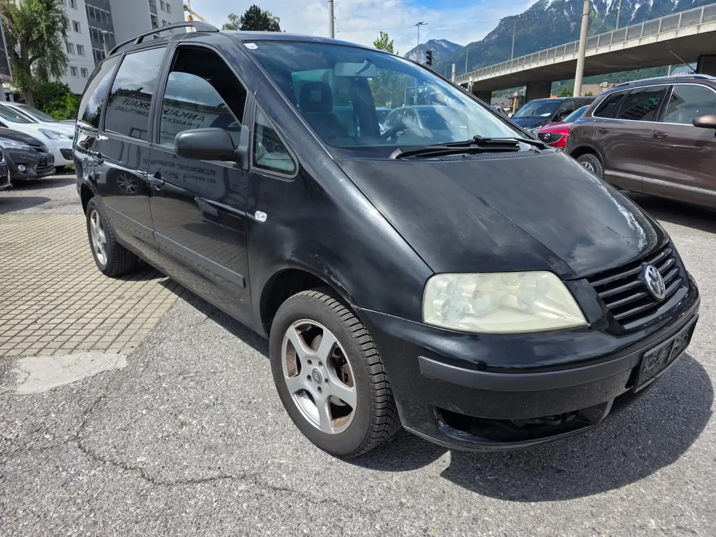 Volkswagen Sharan 1,9 TDI Schwarz - 1