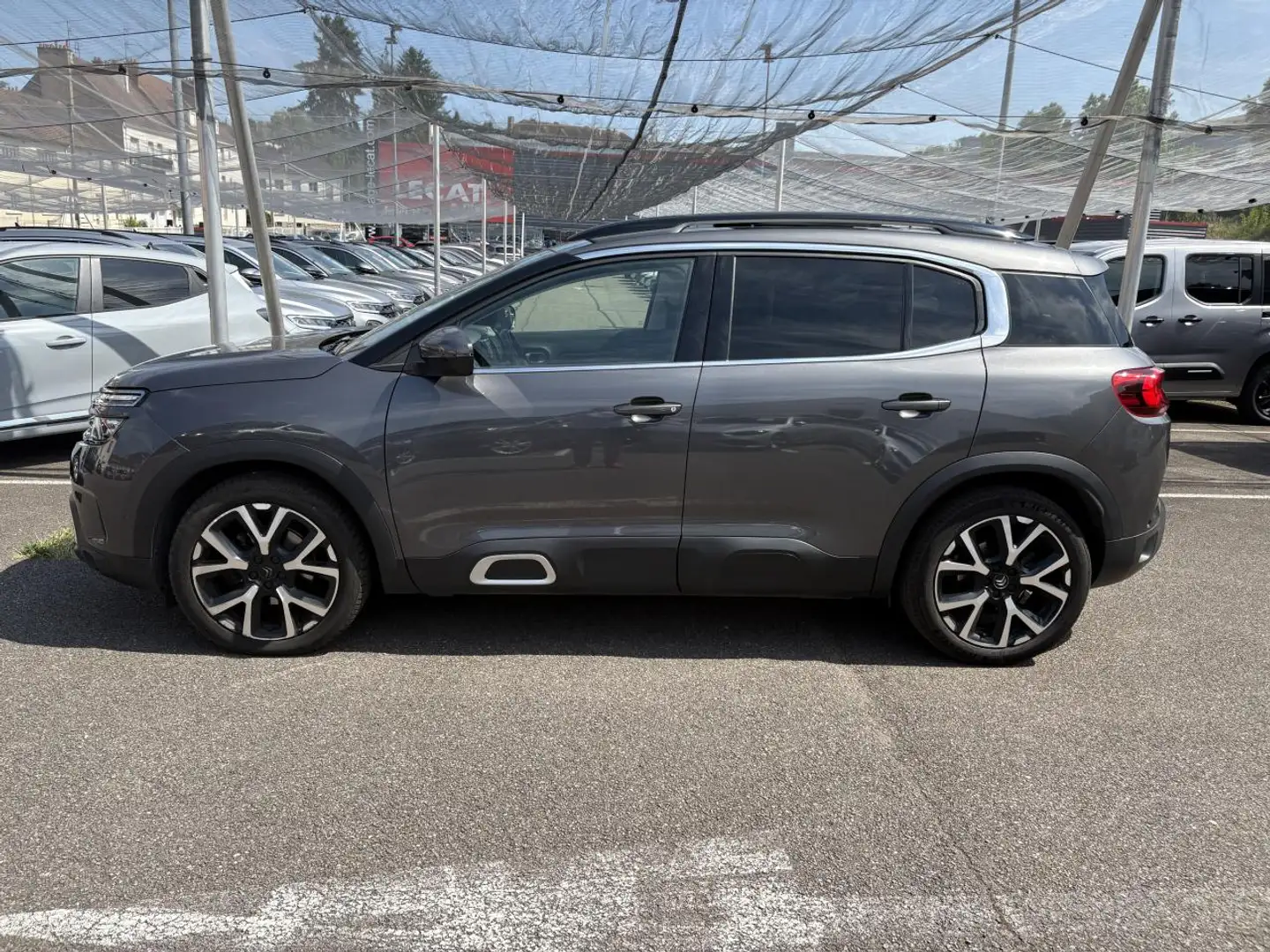 Citroen C5 Aircross 1.5 BlueHDi 130 S\u0026S EAT8 Shine Pack AVEC TOIT Gris - 2