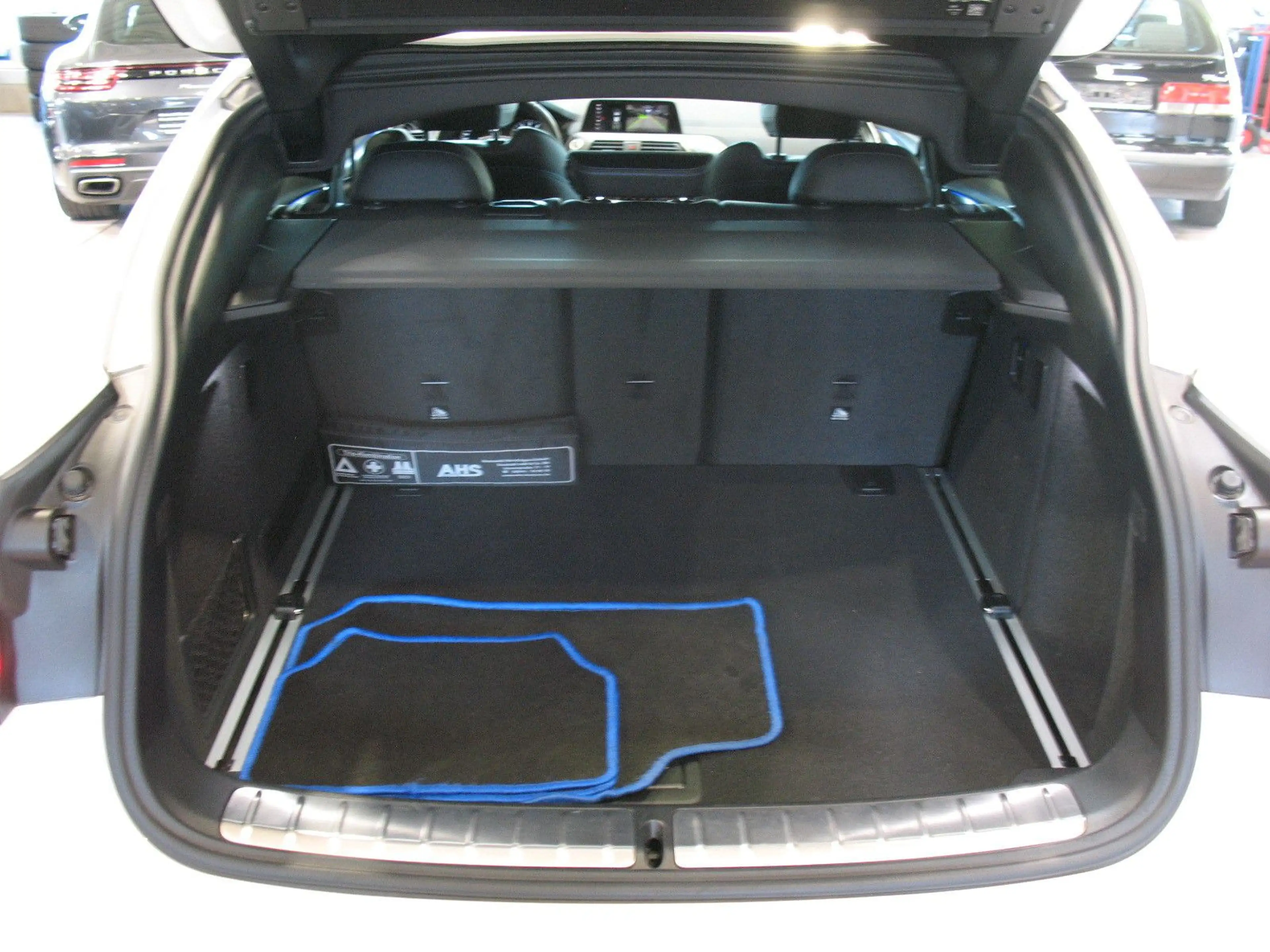 BMW X4 xDrive20i Aut. M Sport *LED*LEDER*AHK* — photo 9