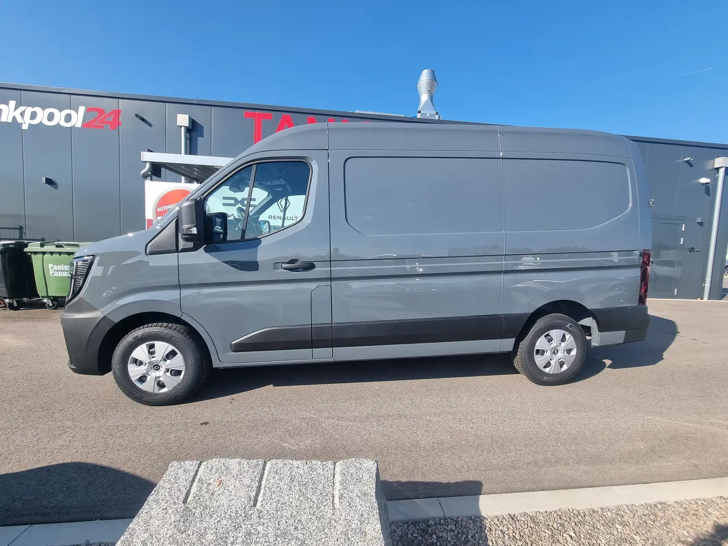 Renault Master 3,5t L2H2 150 BLUE dCi Extra Grau - 1
