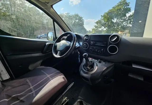 Peugeot Partner view 15