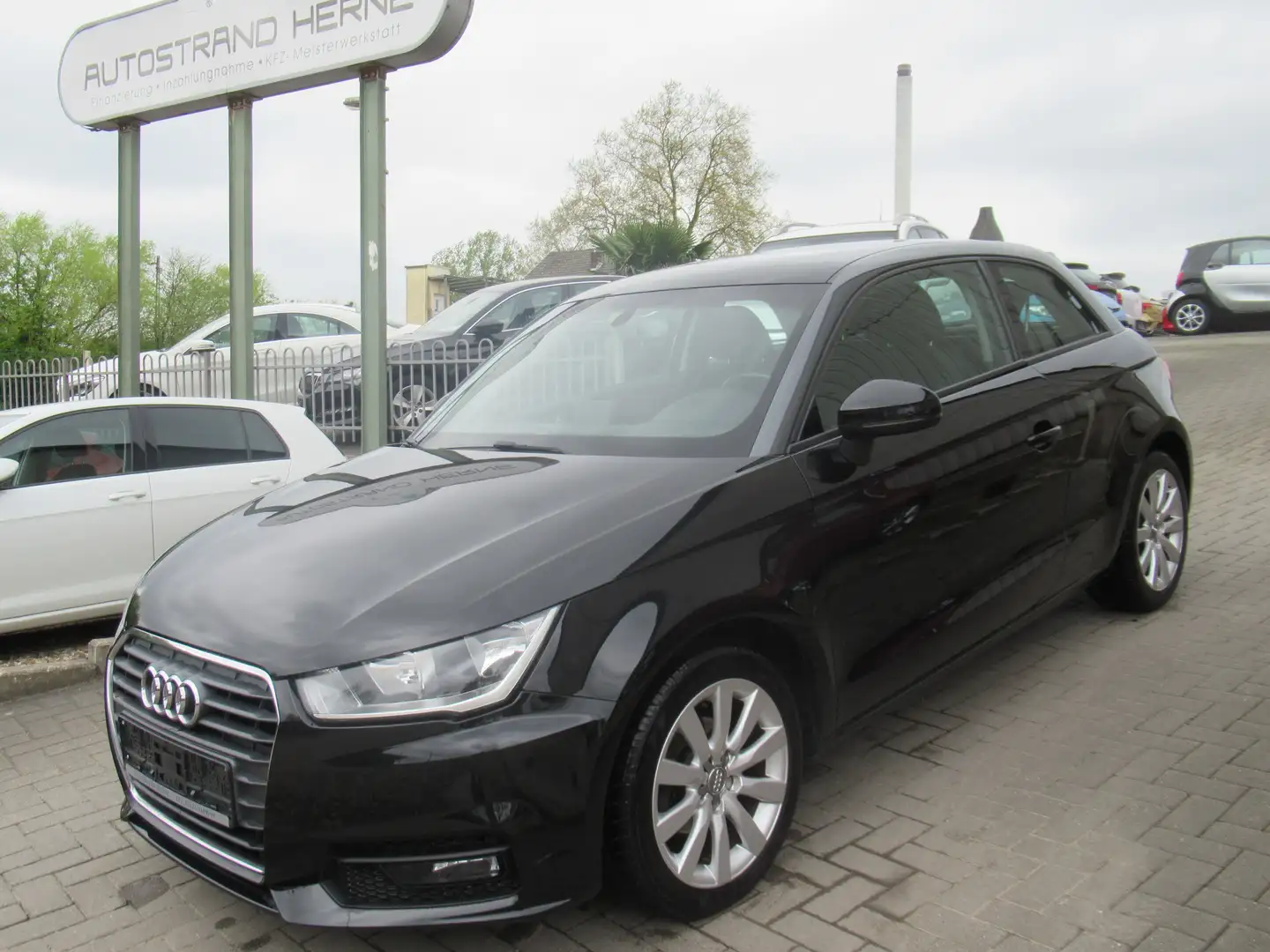 Audi A1 basis Navi MMI-SHZ-16"Alu-Scheckheft Schwarz - 2