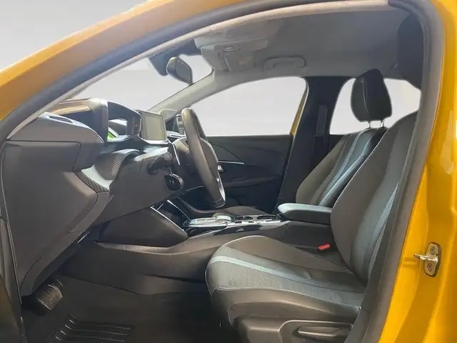Peugeot 208 view 7