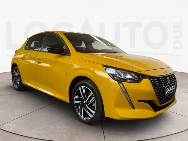 Peugeot 208 view 3