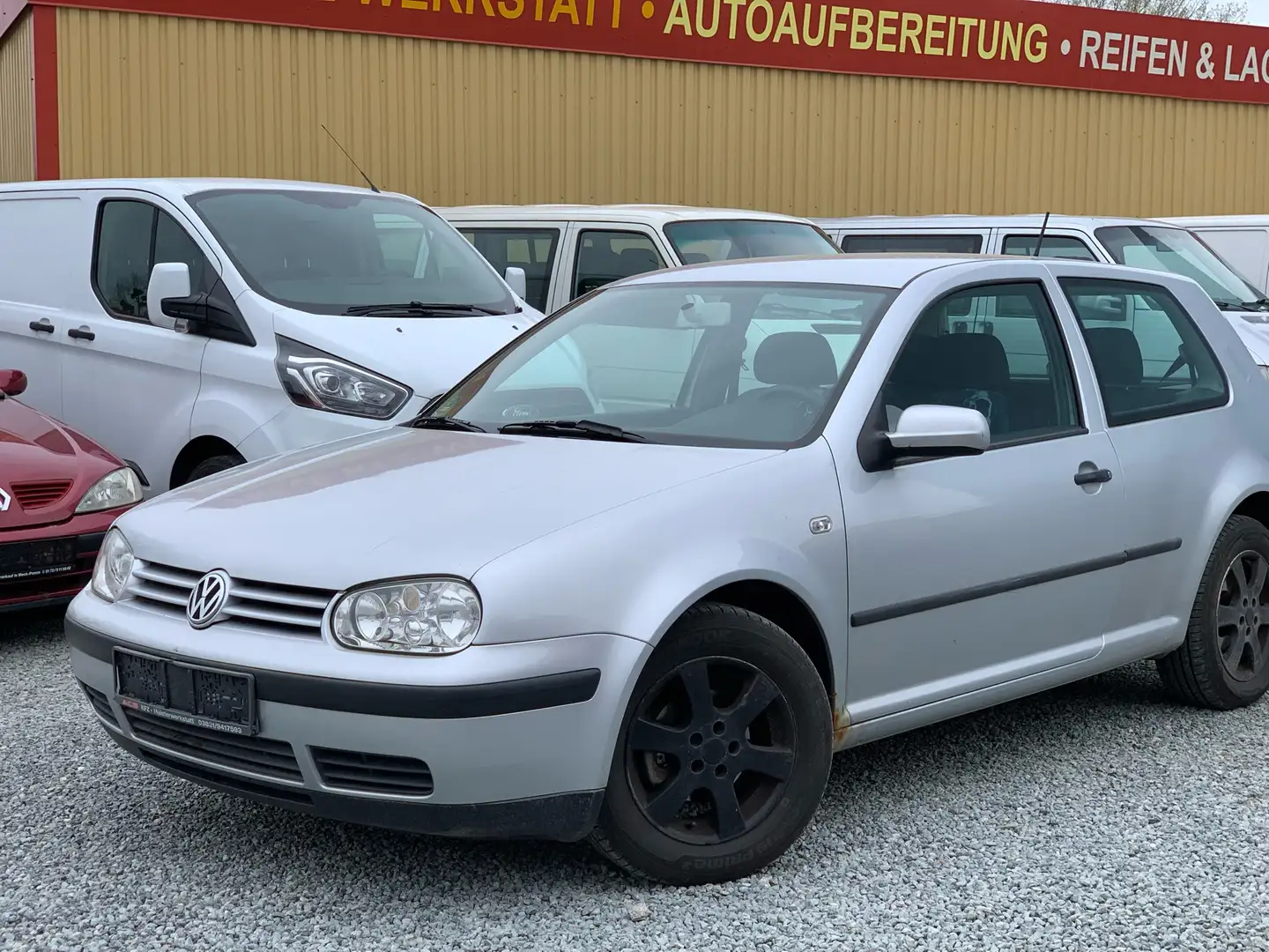 Volkswagen Golf 1.4 KLIMA, Ölservice-NEU, TÜV-09.2025 Silber - 1
